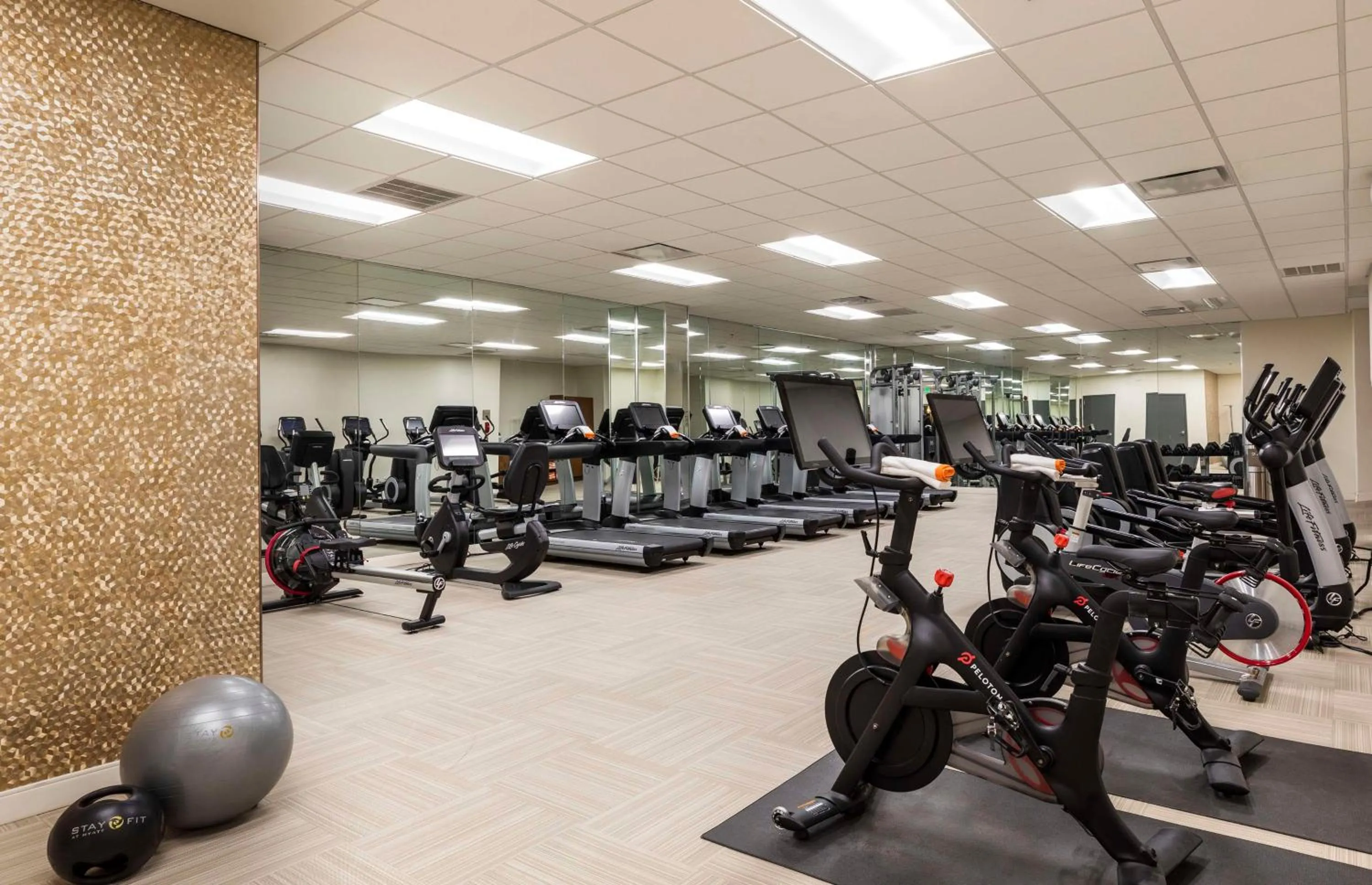 Fitness centre/facilities in Hyatt Regency Houston Downtown