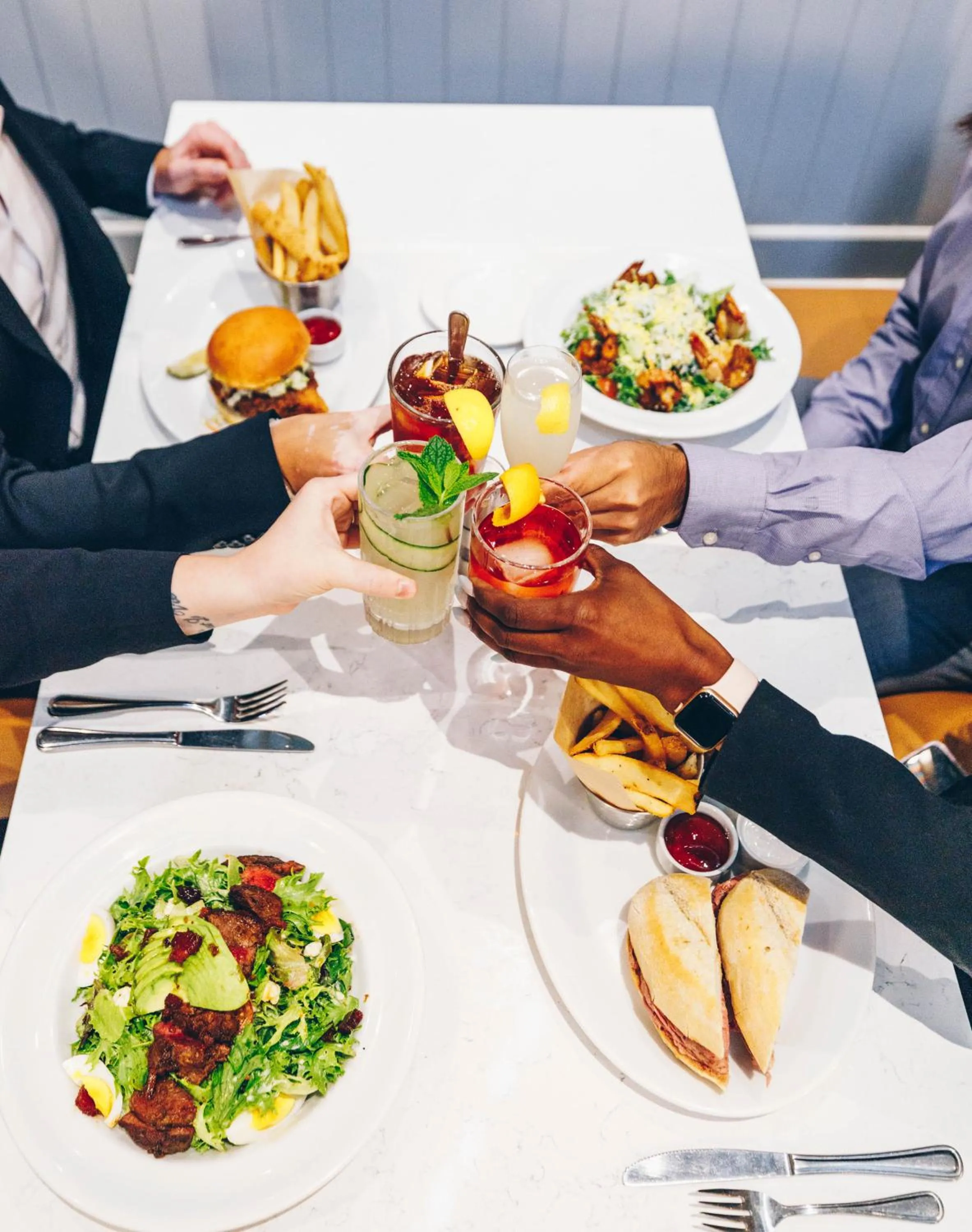 Restaurant/places to eat in Hyatt Regency Houston Downtown