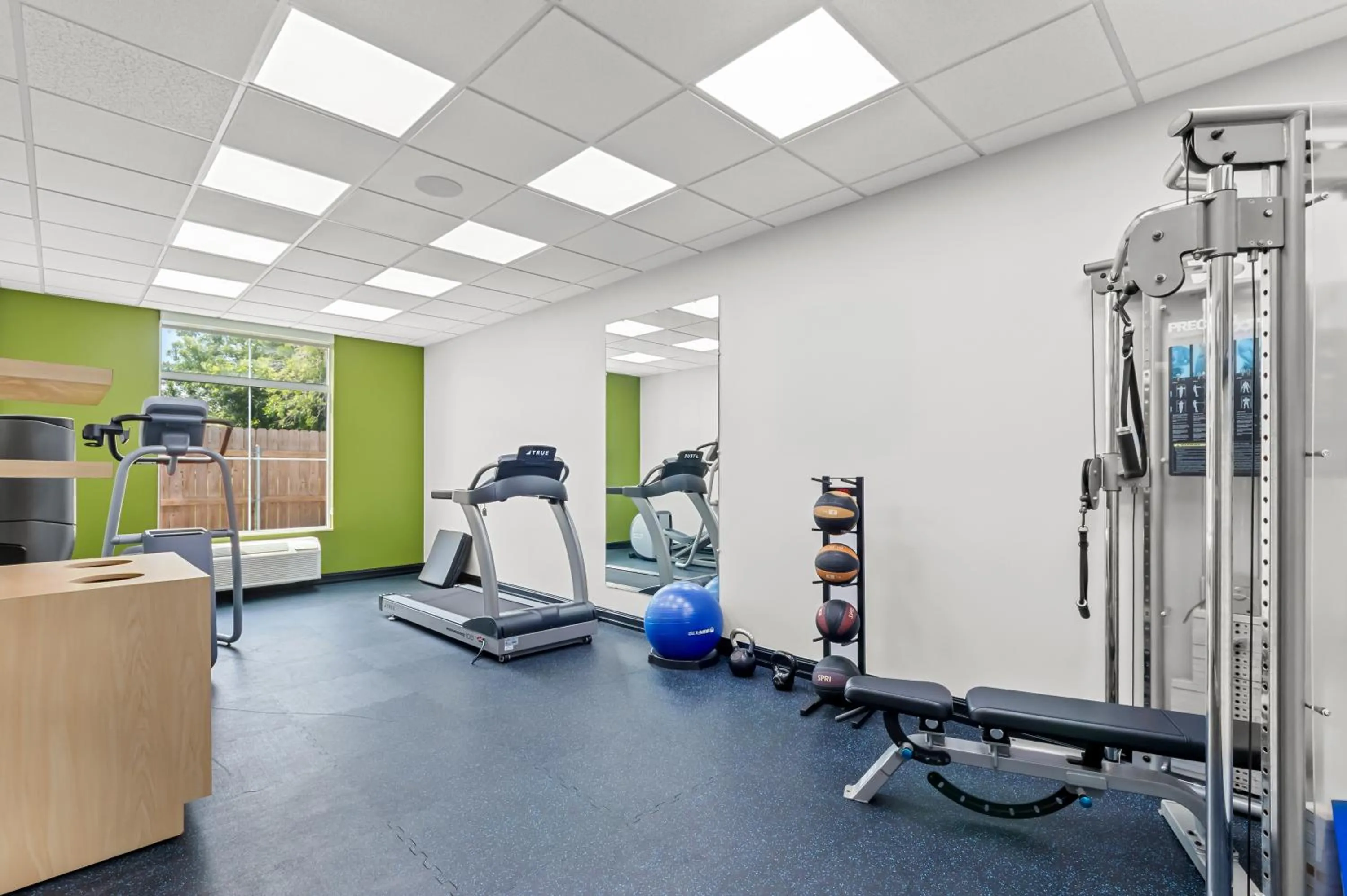 Fitness centre/facilities in Spark by Hilton Victoria
