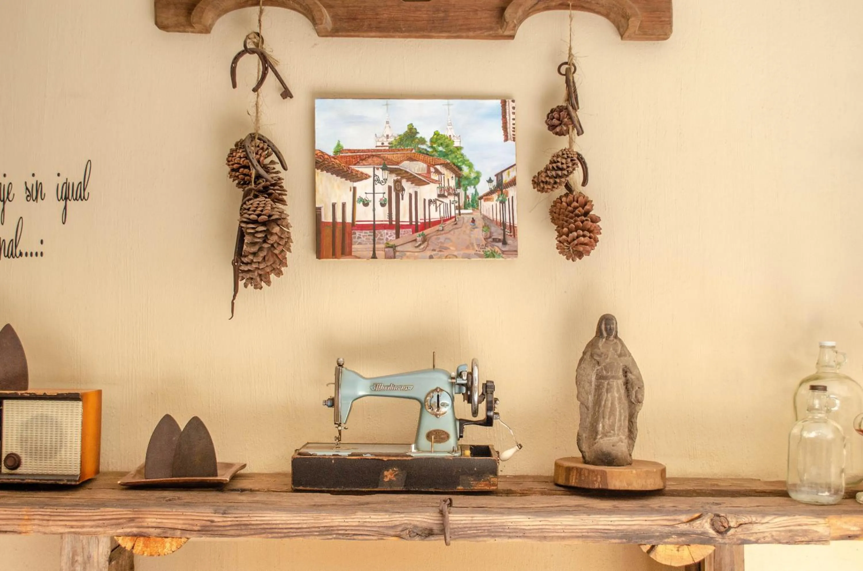 Decorative detail in Hotel el Leñador