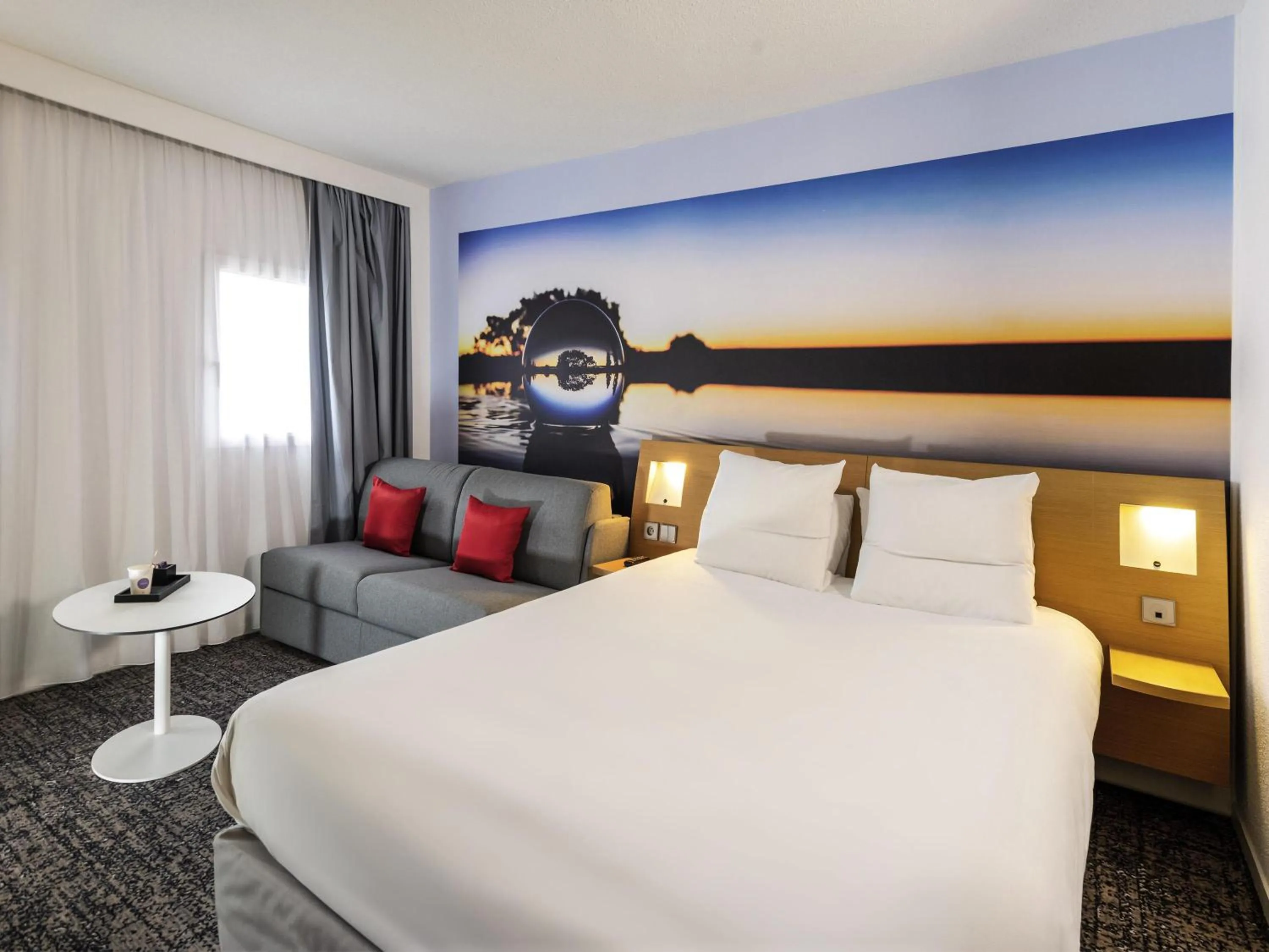 Bedroom, Bed in Novotel Toulouse Centre Compans Caffarelli