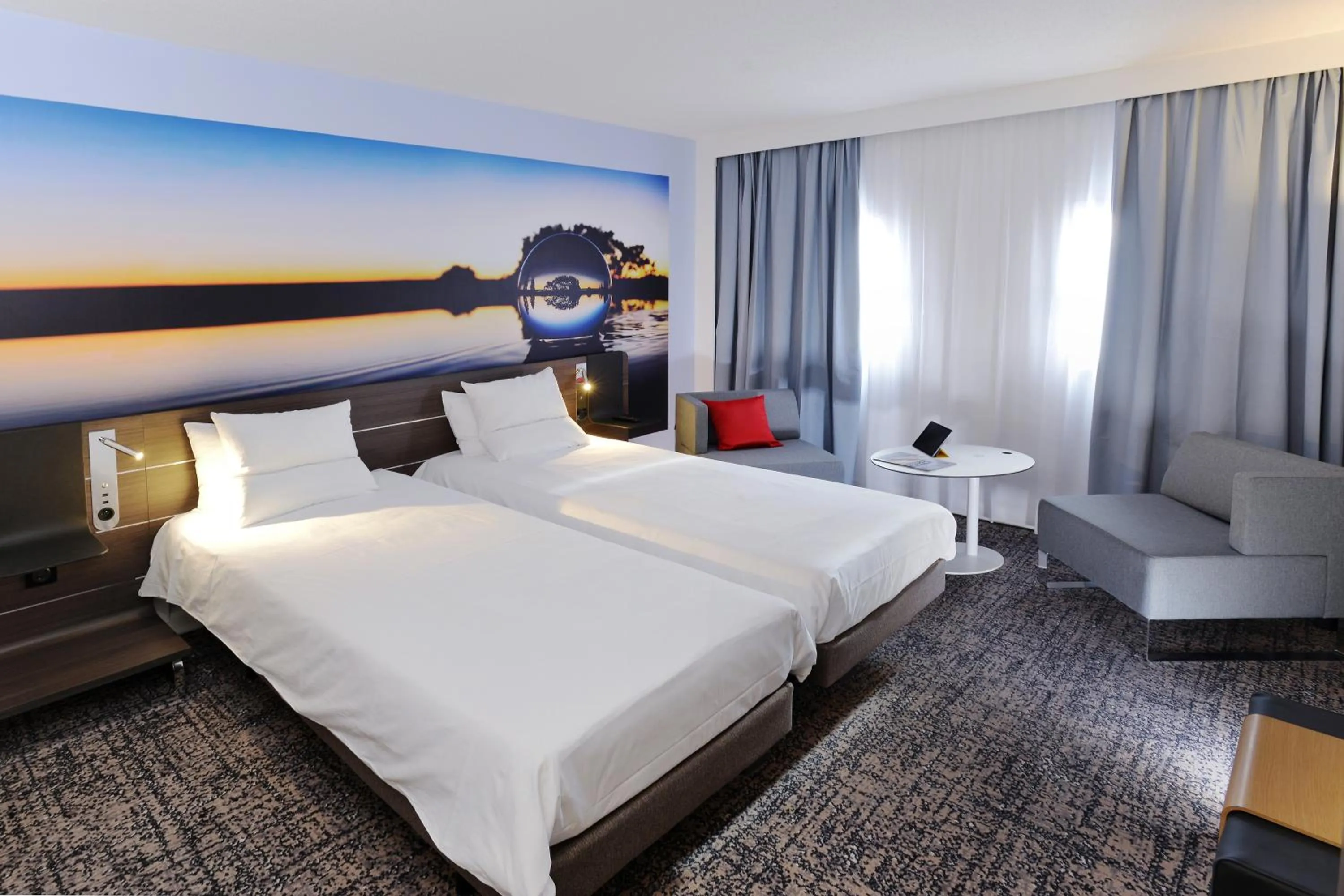 Bedroom, Bed in Novotel Toulouse Centre Compans Caffarelli