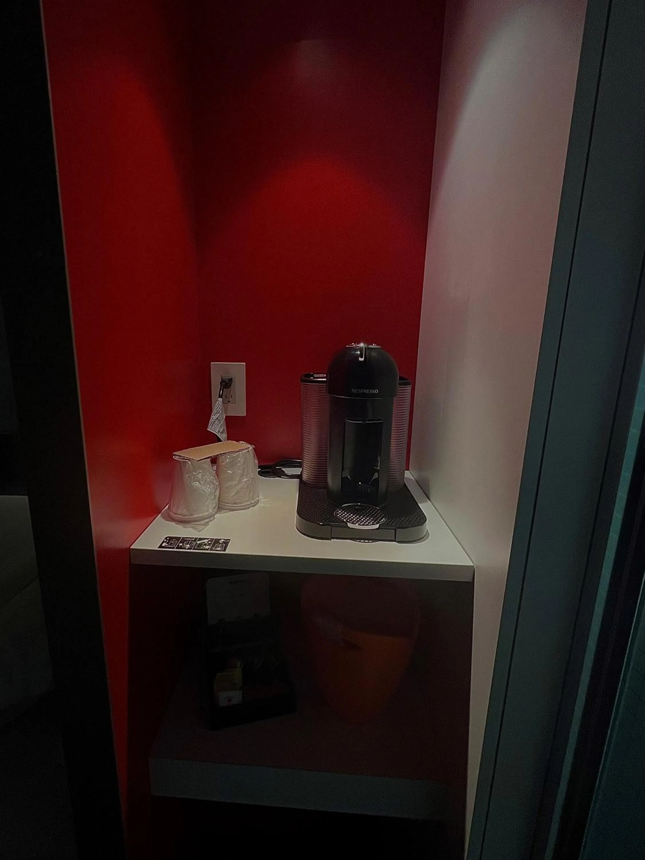 Coffee/tea facilities in Alt Hotel Halifax Airport