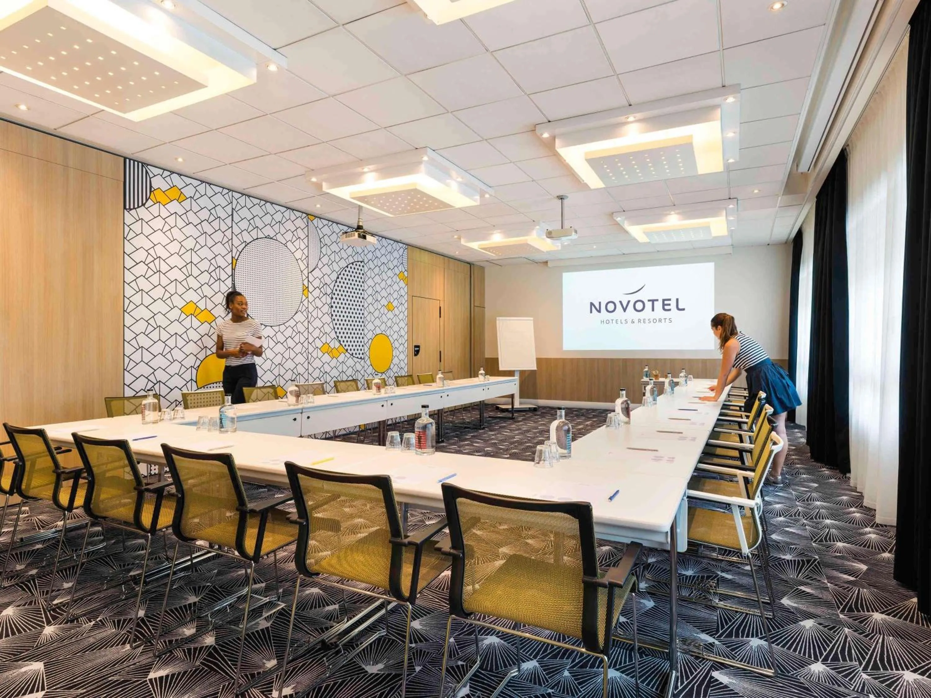 Meeting/conference room in Novotel Paris Centre Gare Montparnasse