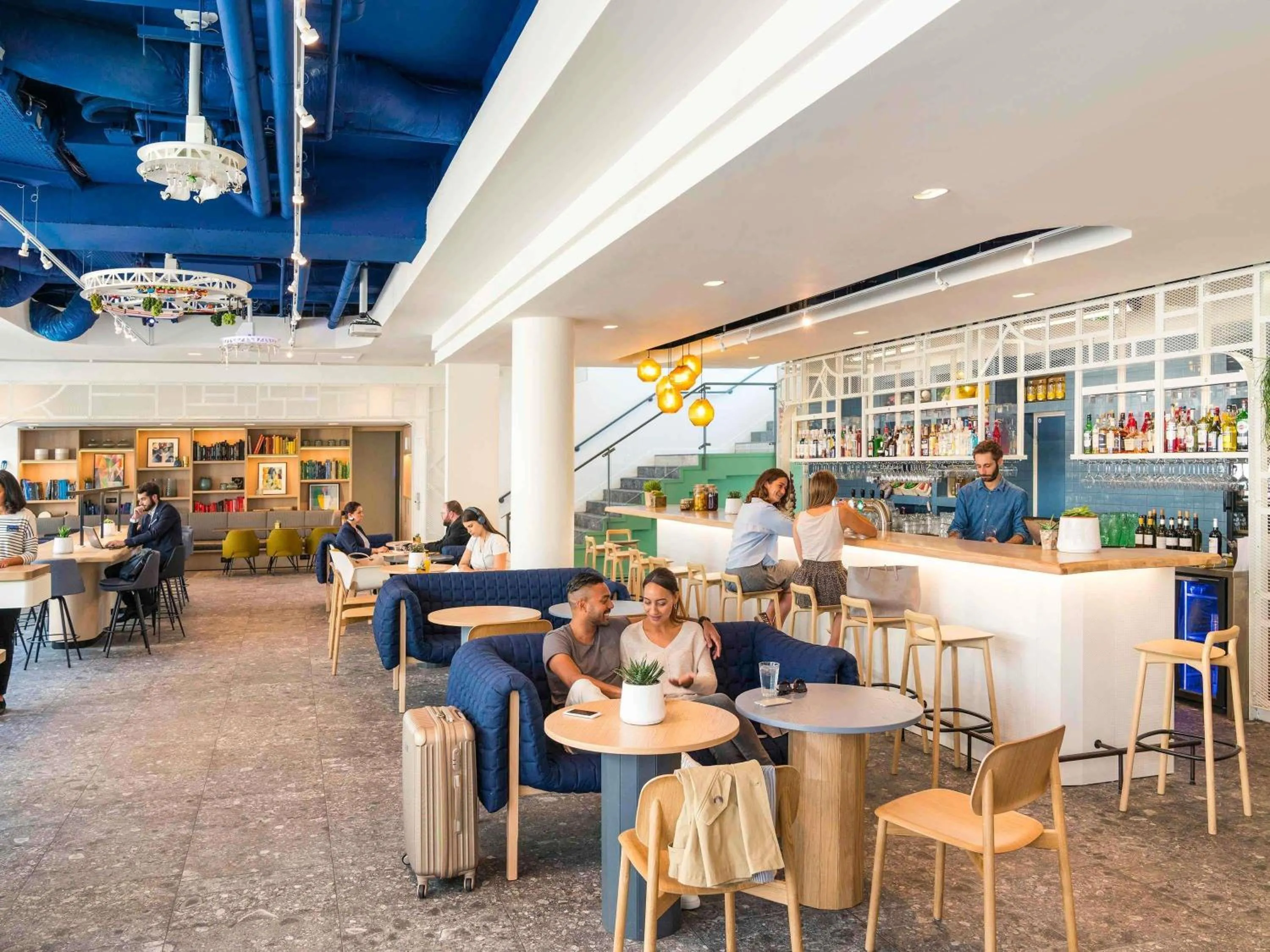 Lounge or bar in Novotel Paris Centre Gare Montparnasse