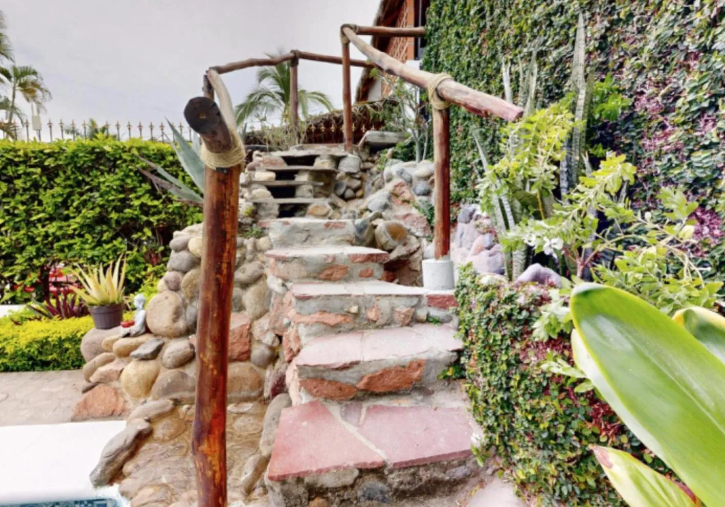 Aventura Pacifico Boutique Suites & Villas