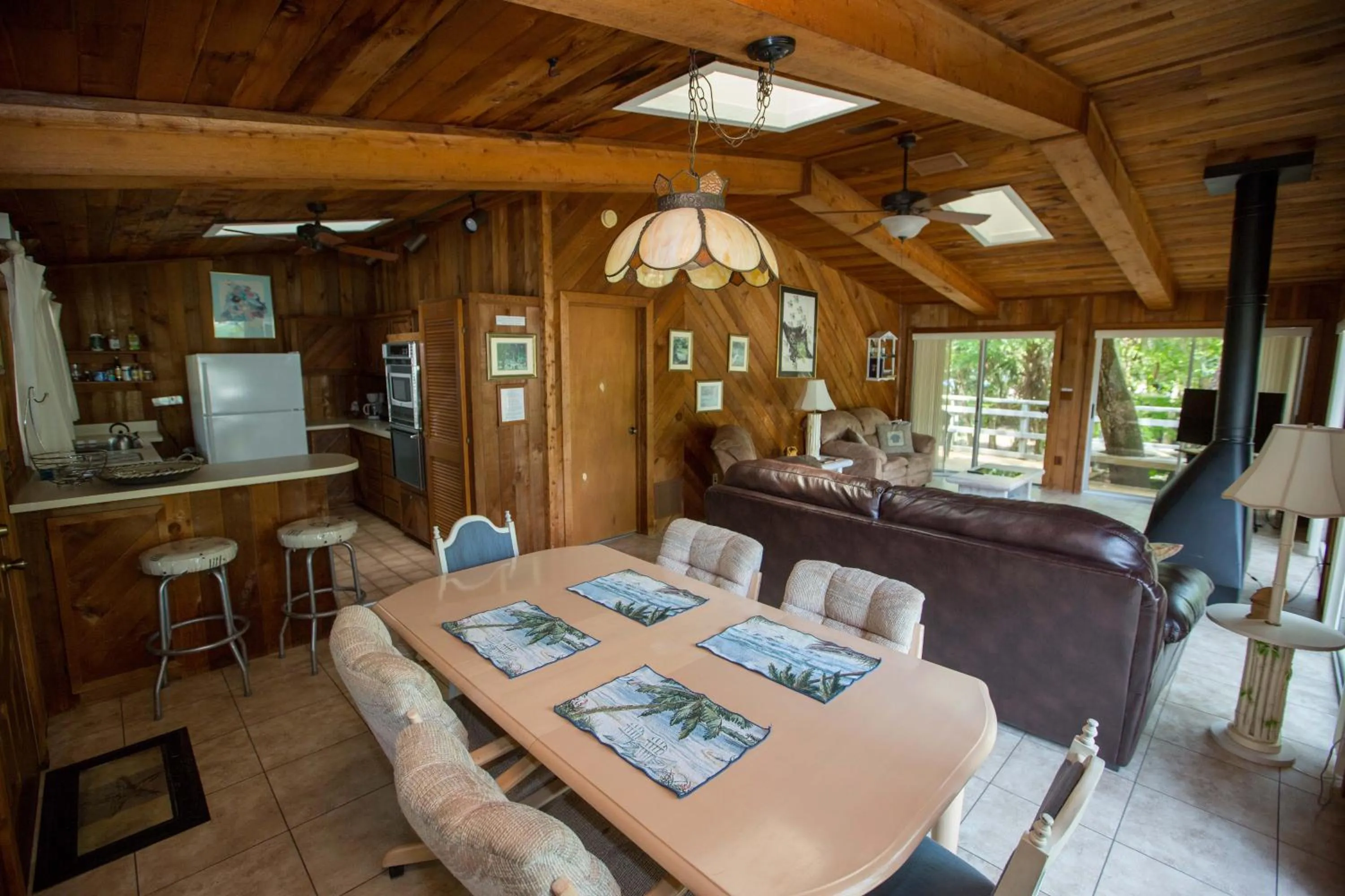 Dining area in Riverfront Treetop Bungalow