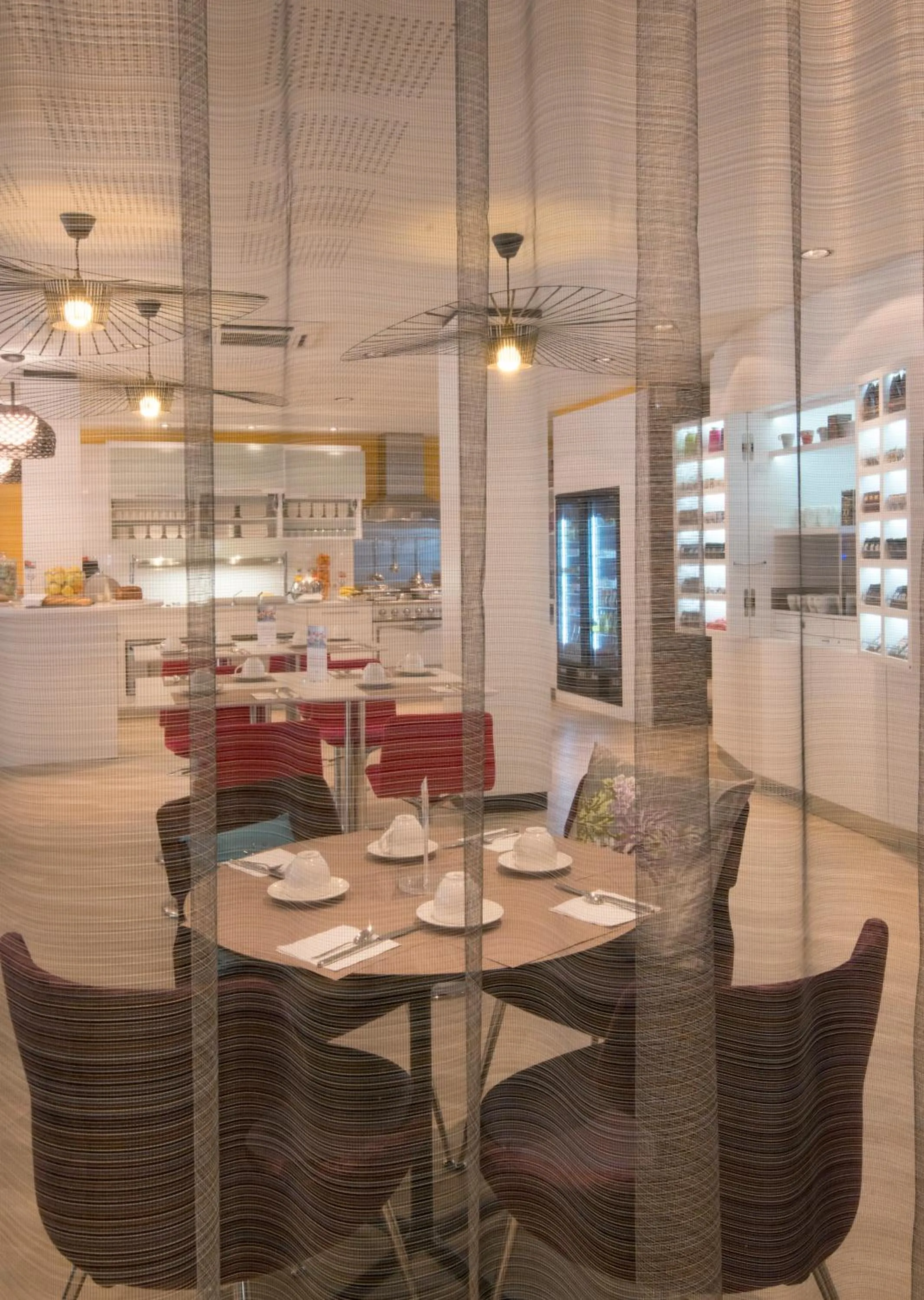 Restaurant/places to eat in Mercure Nice Centre Grimaldi