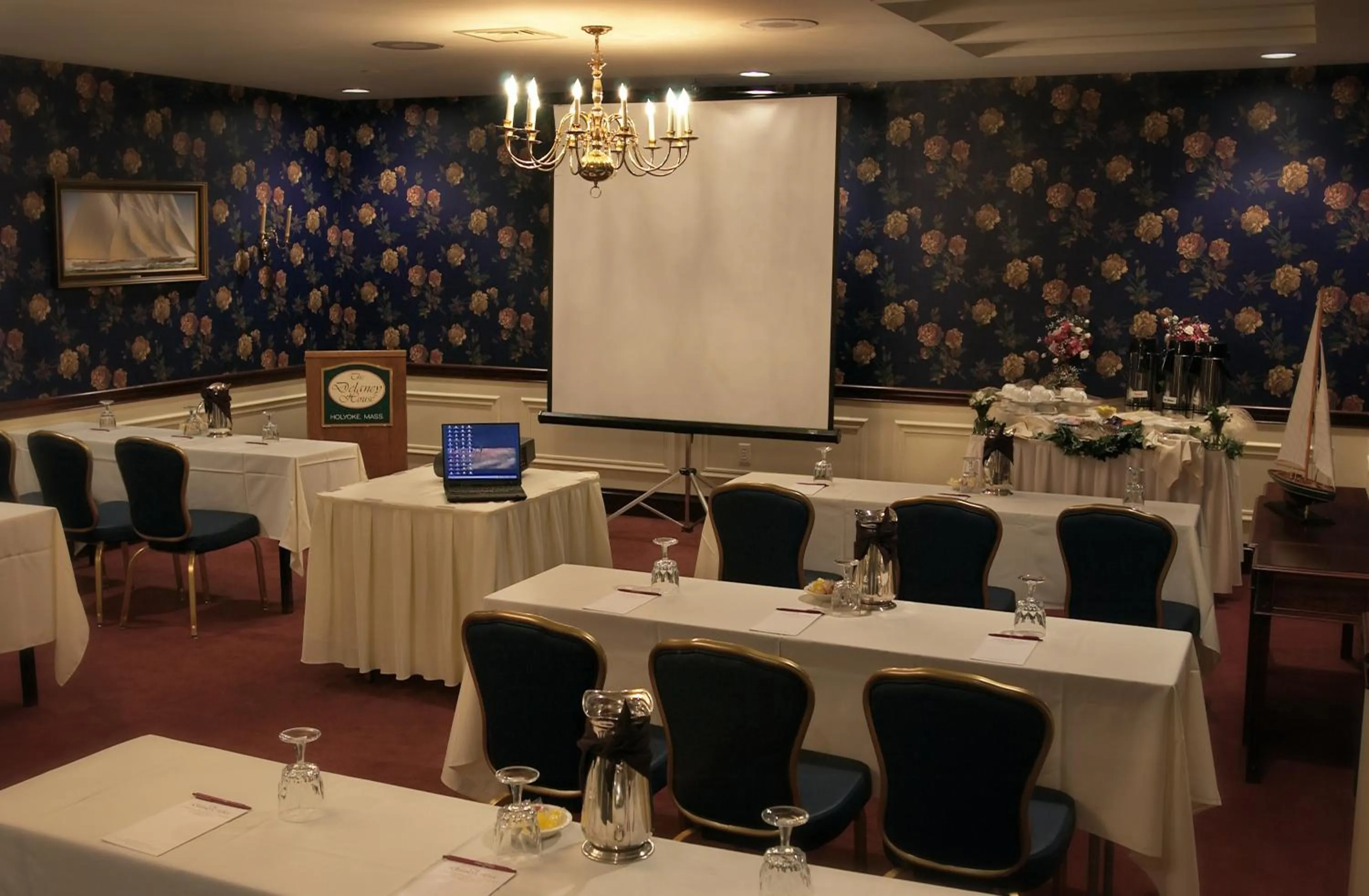 Business facilities in D. Hotel Suites & Spa