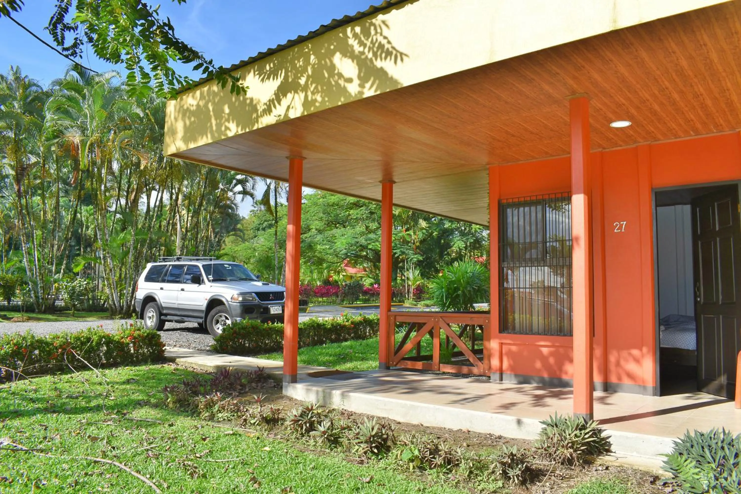 Patio in Hotel Arenal Country Inn