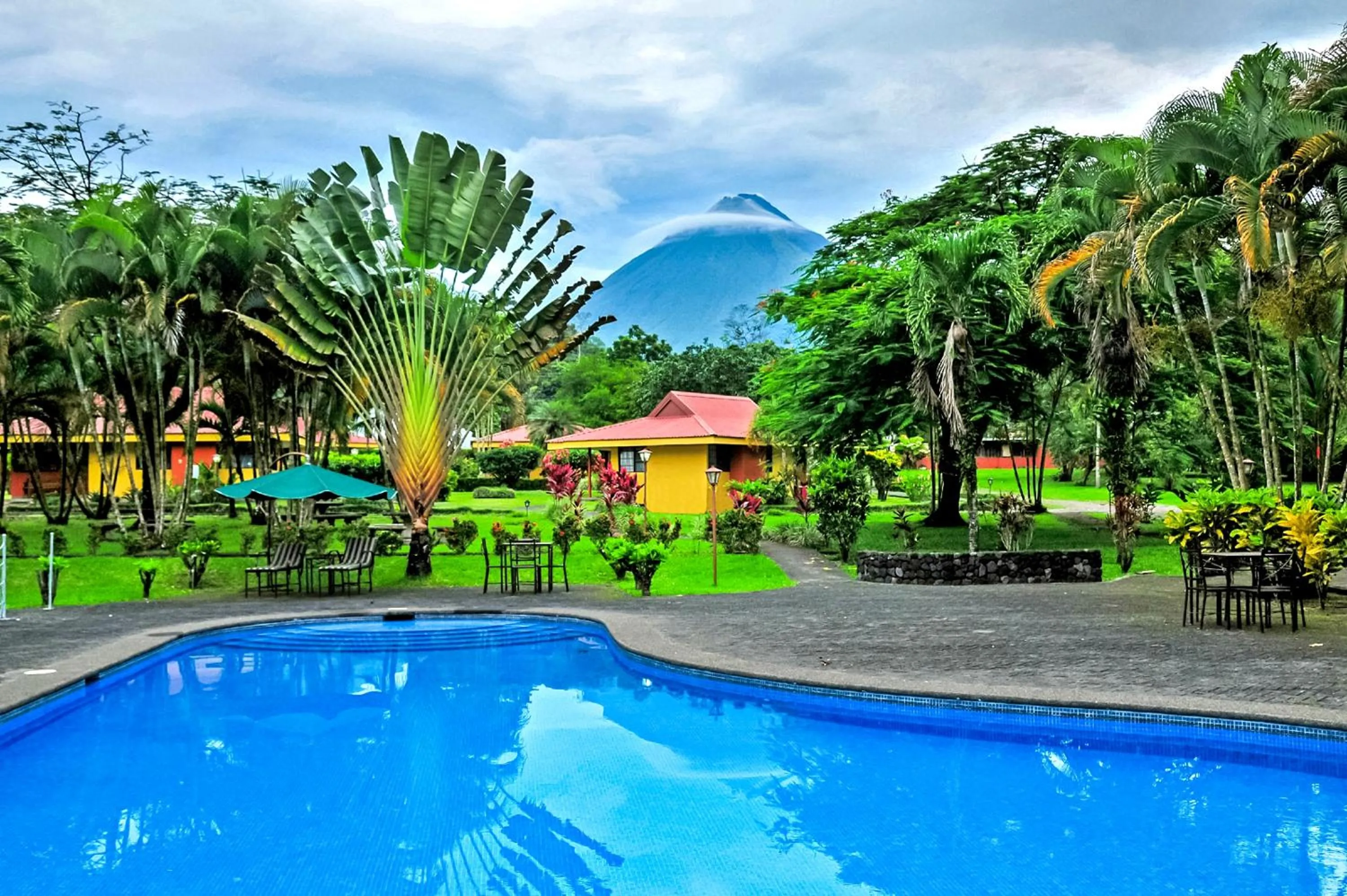 Property building in Hotel Arenal Country Inn