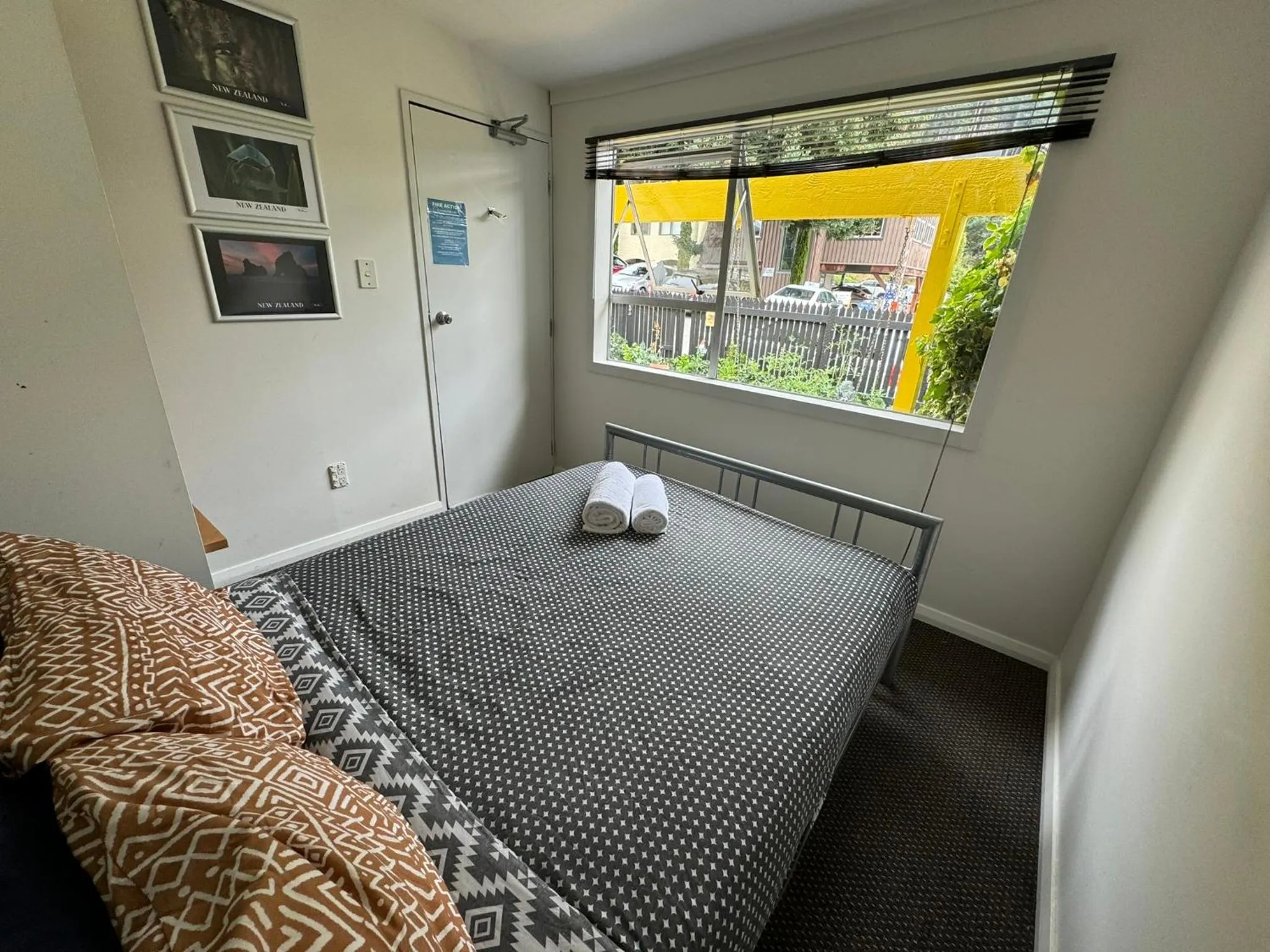 Bedroom, Bed in Southern Laughter Backpackers