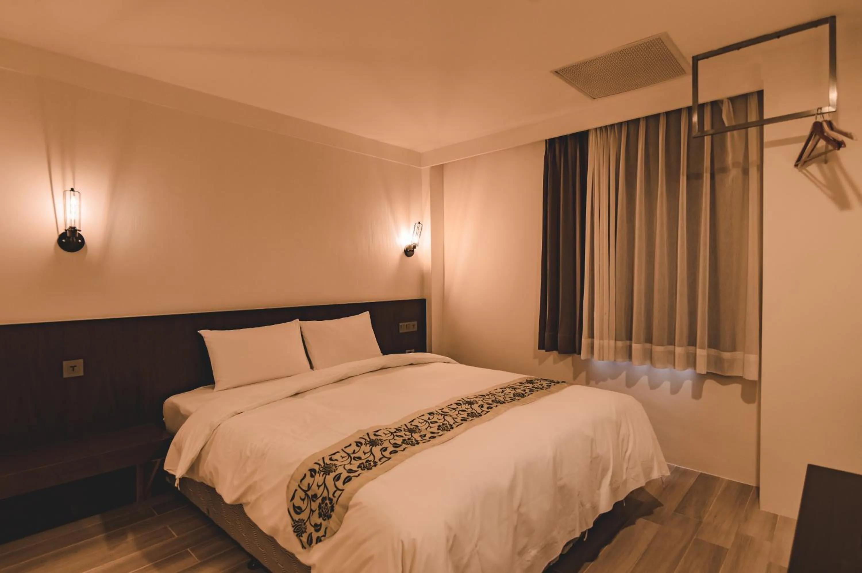 Bed in East Town 26 Hotel