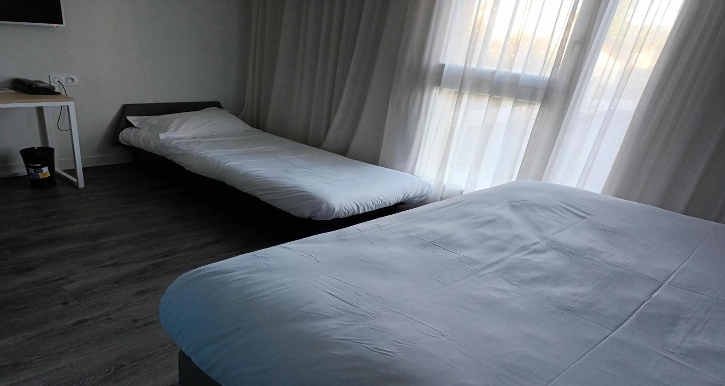 Bed in Best Western Armor Park Dinan et Spa
