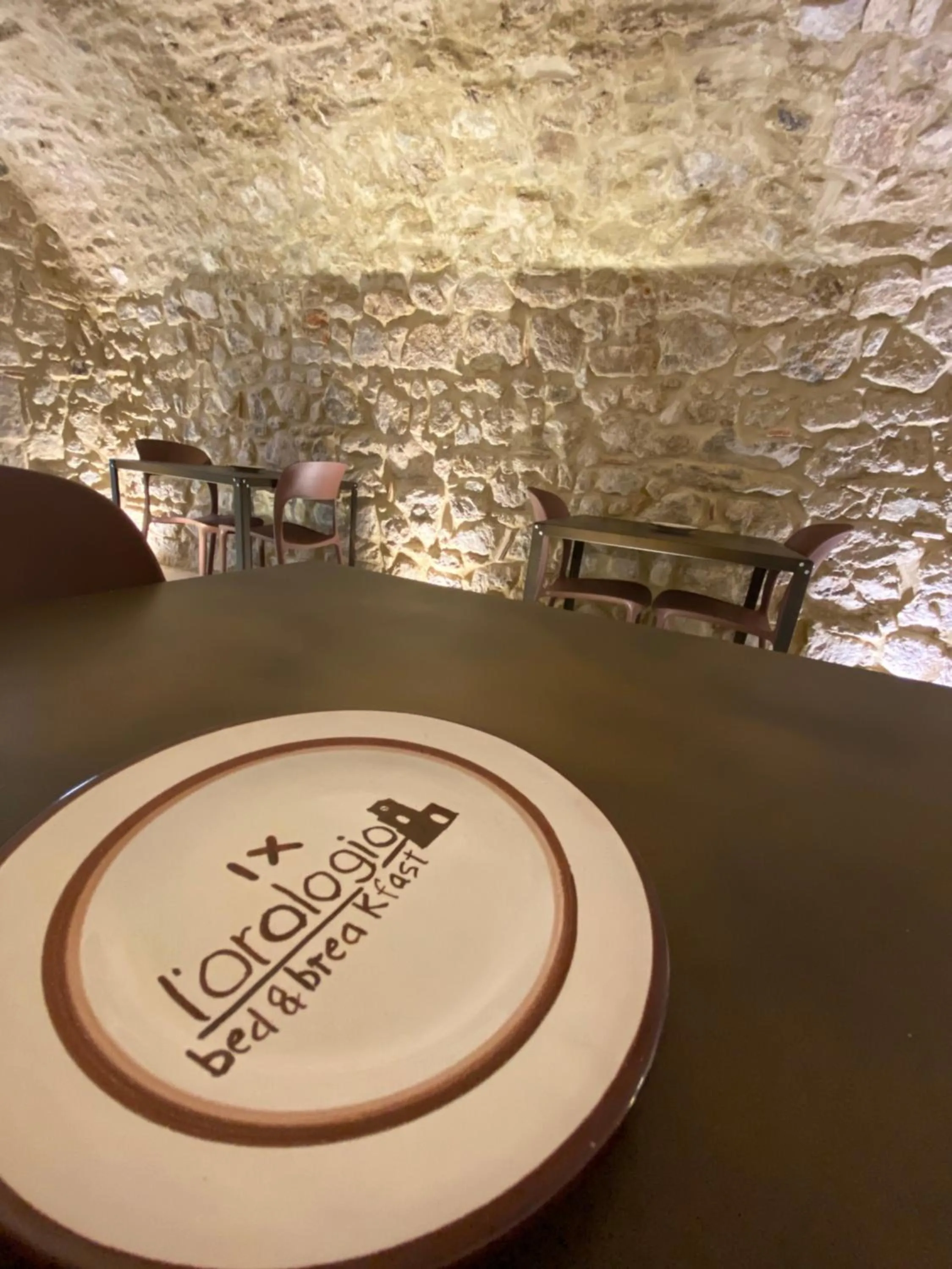 Restaurant/places to eat in L'Orologio Bed & Breakfast