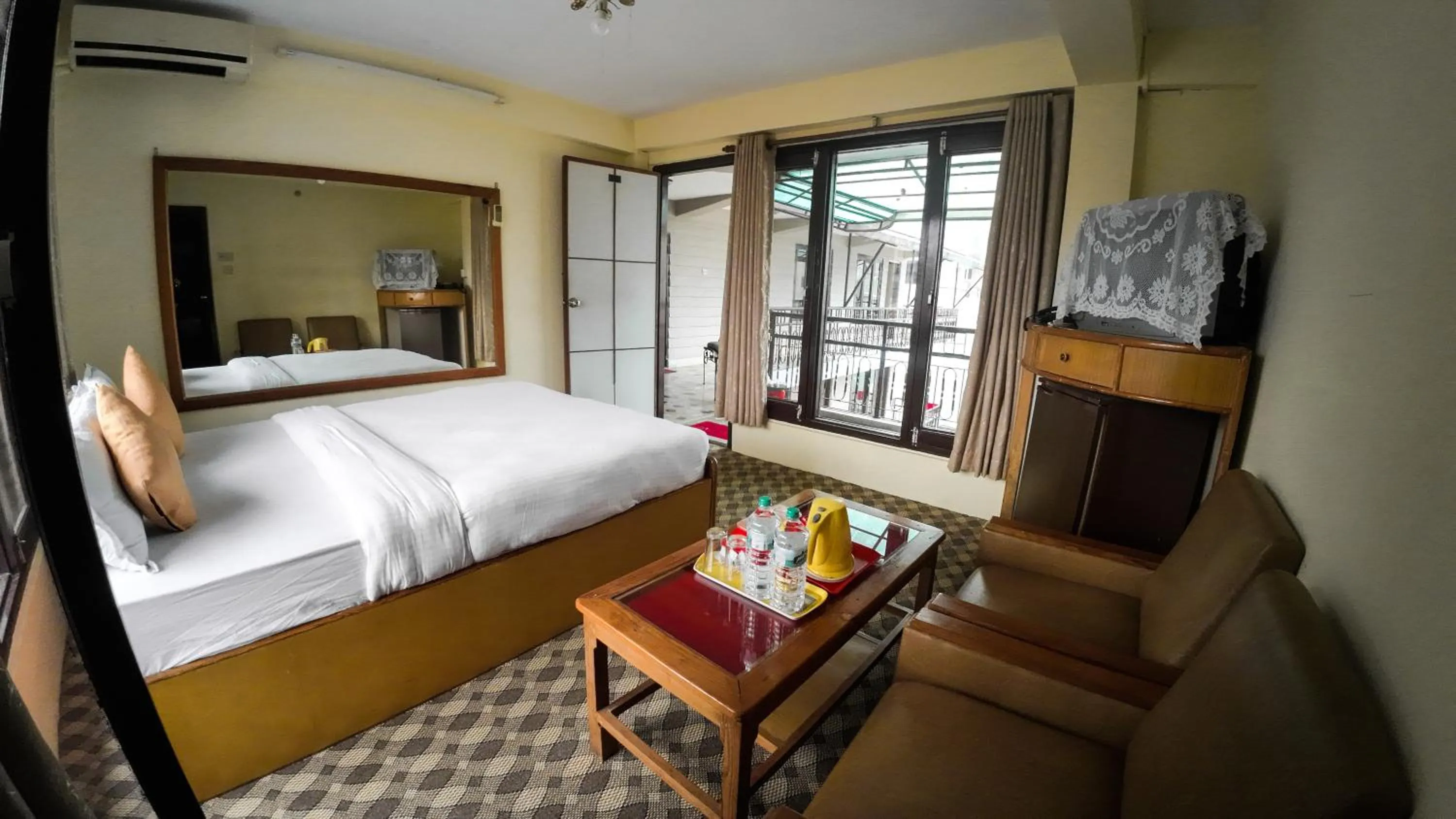 Bed in Hotel Travel Inn