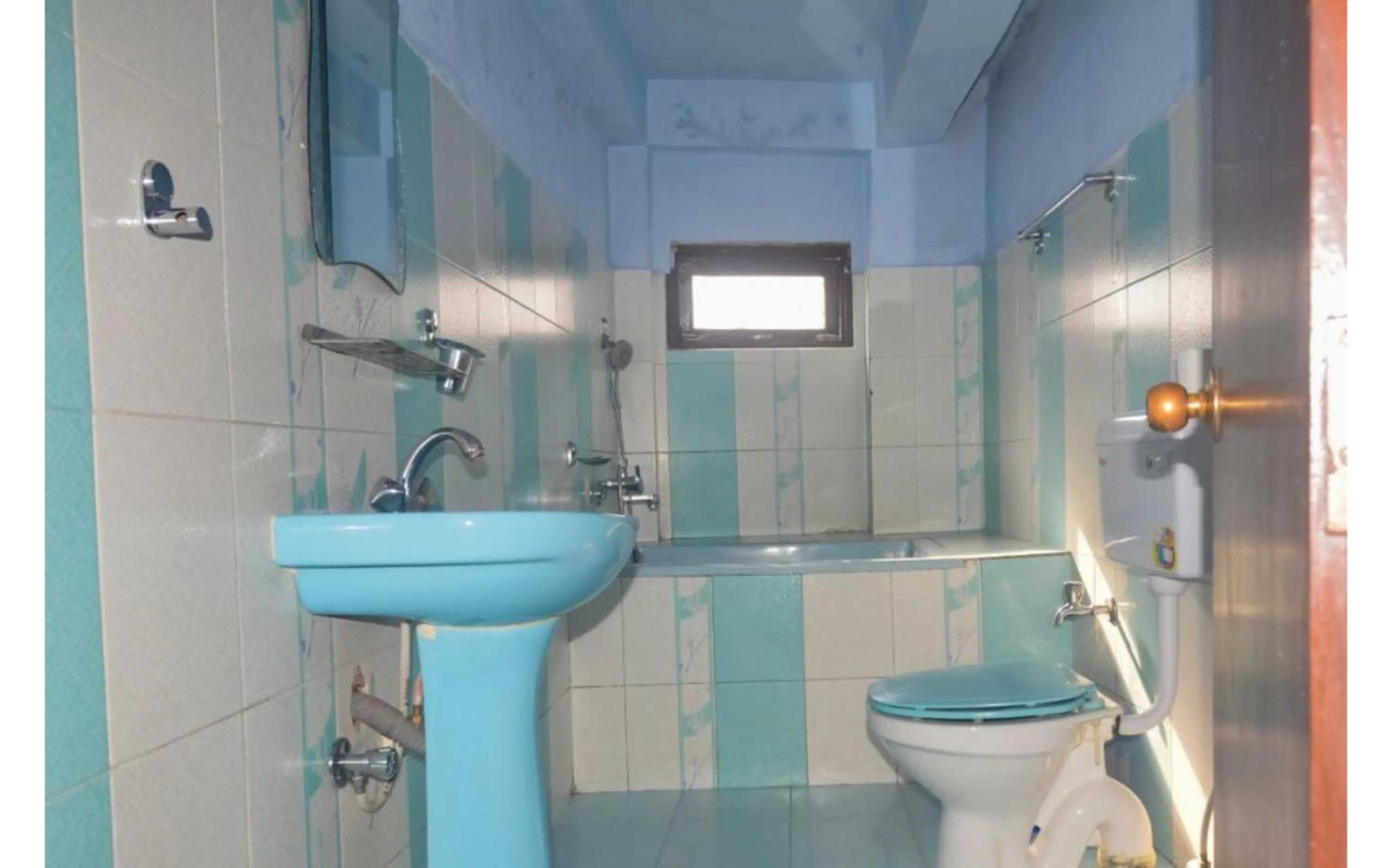 Bathroom in Hotel Travel Inn