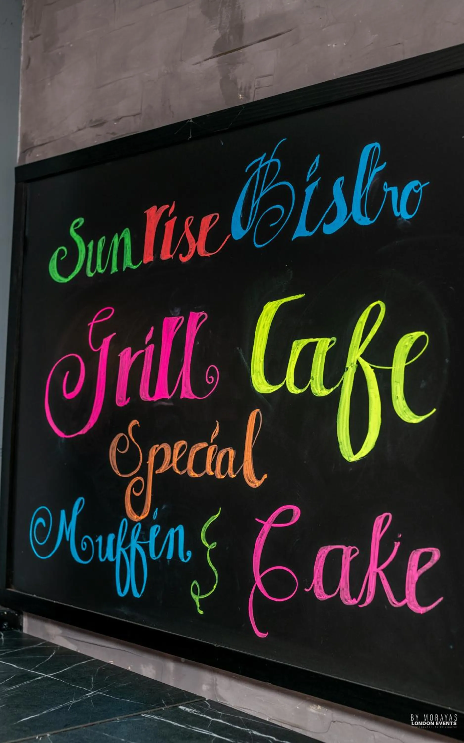 Text overlay in The Watling Inn