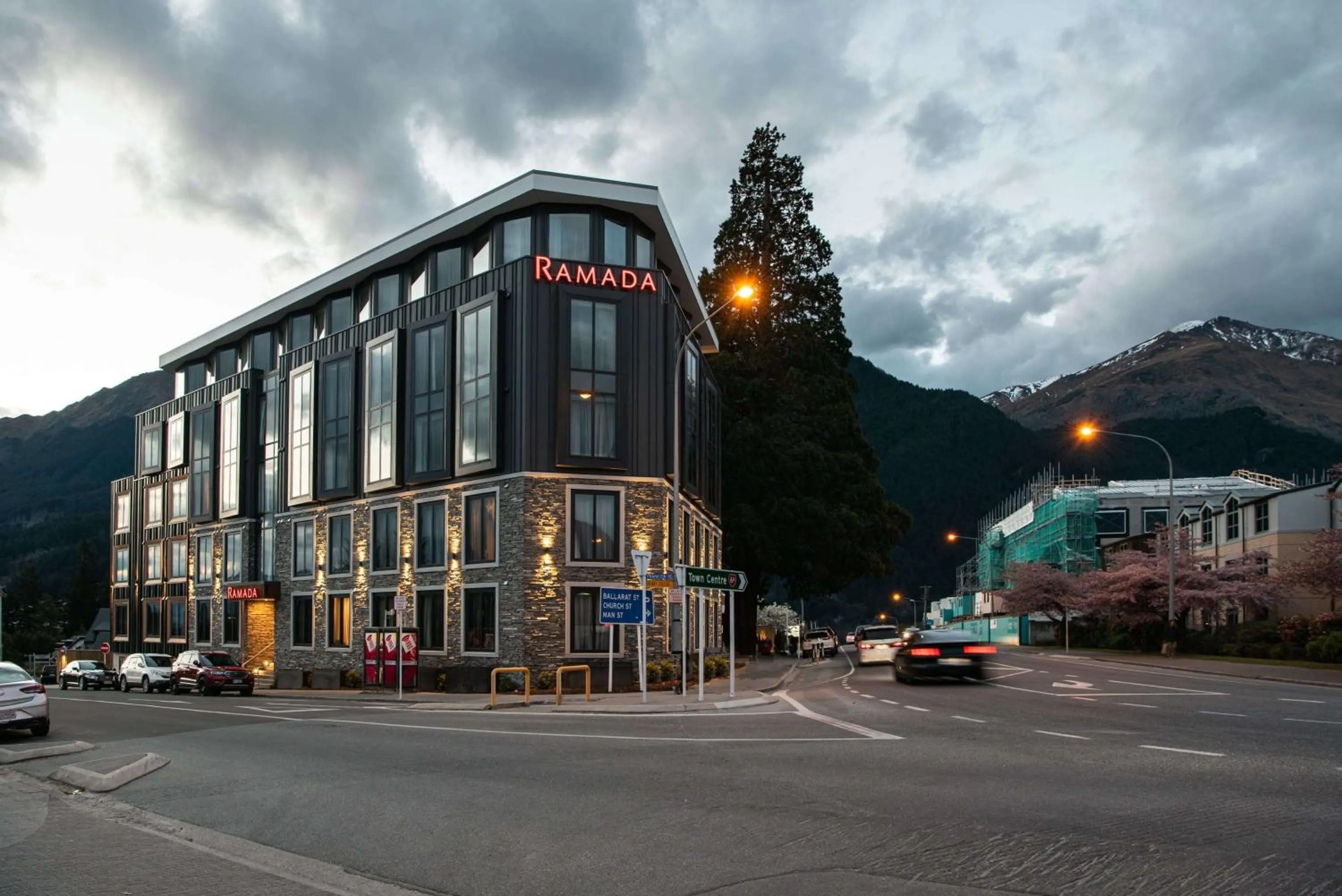 Property building in Ramada by Wyndham Queenstown Central