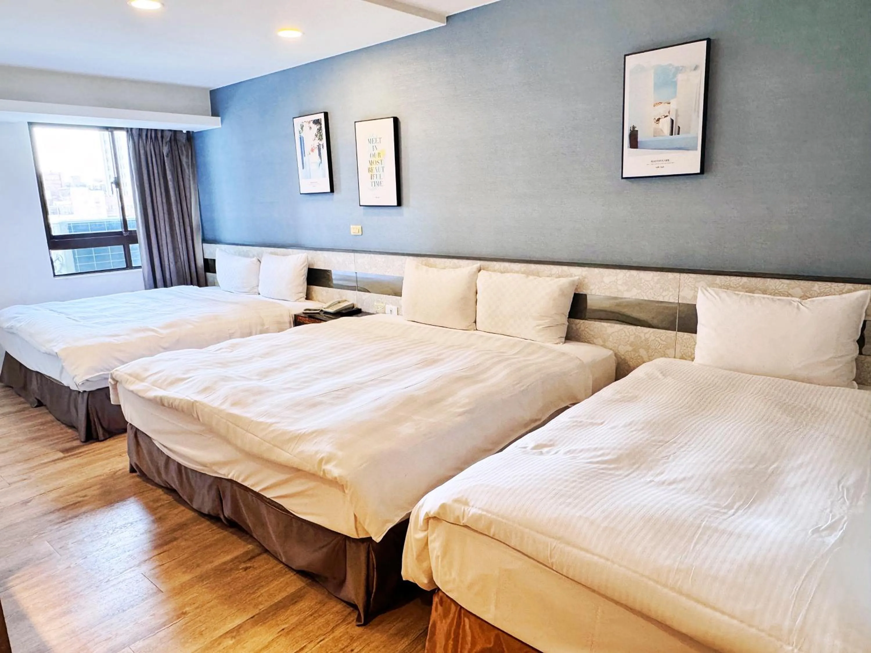 Bed in Taichung Saint Hotel