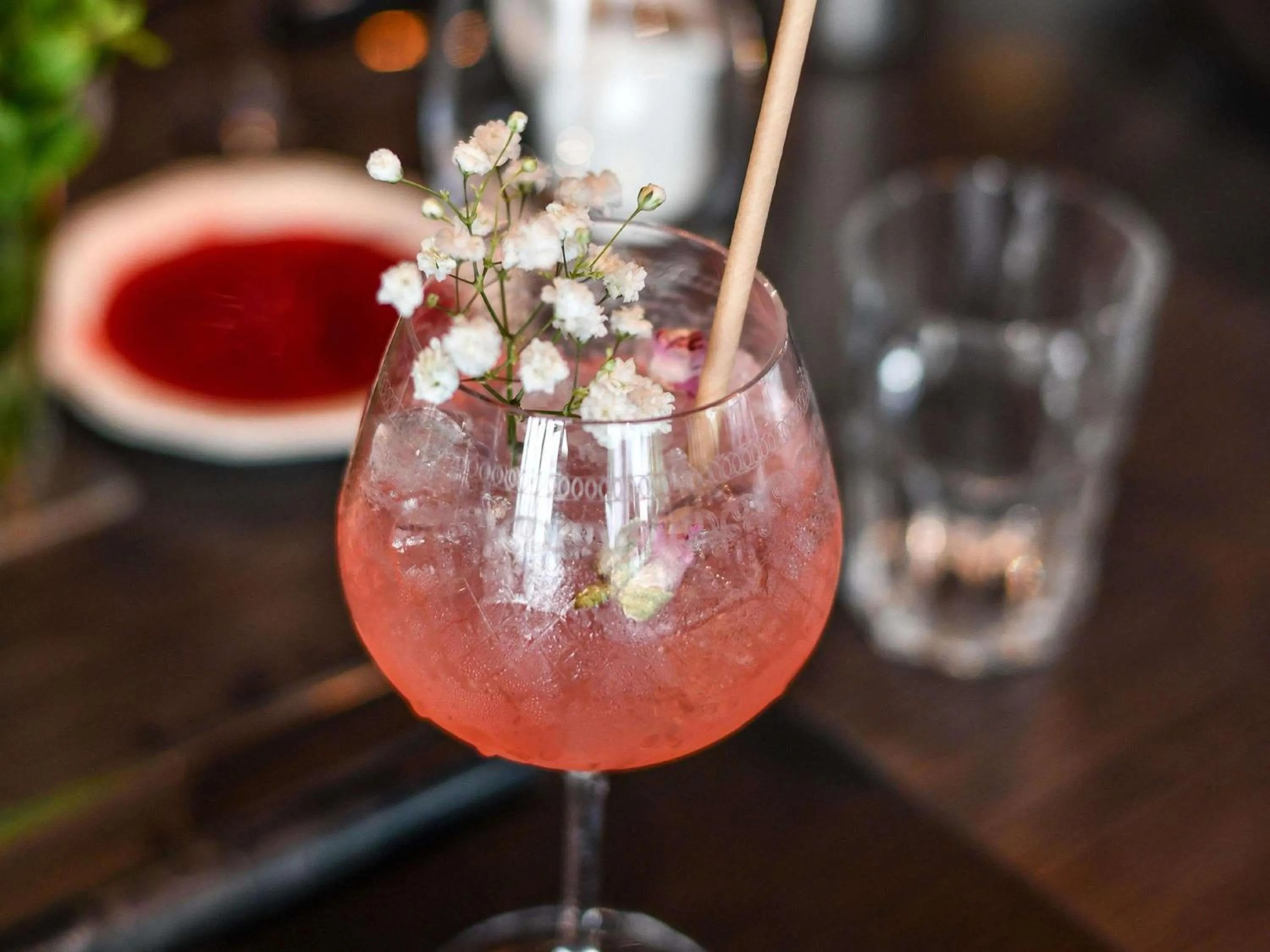 Lounge or bar in Hotel Mercure Parc du Coudray - Barbizon