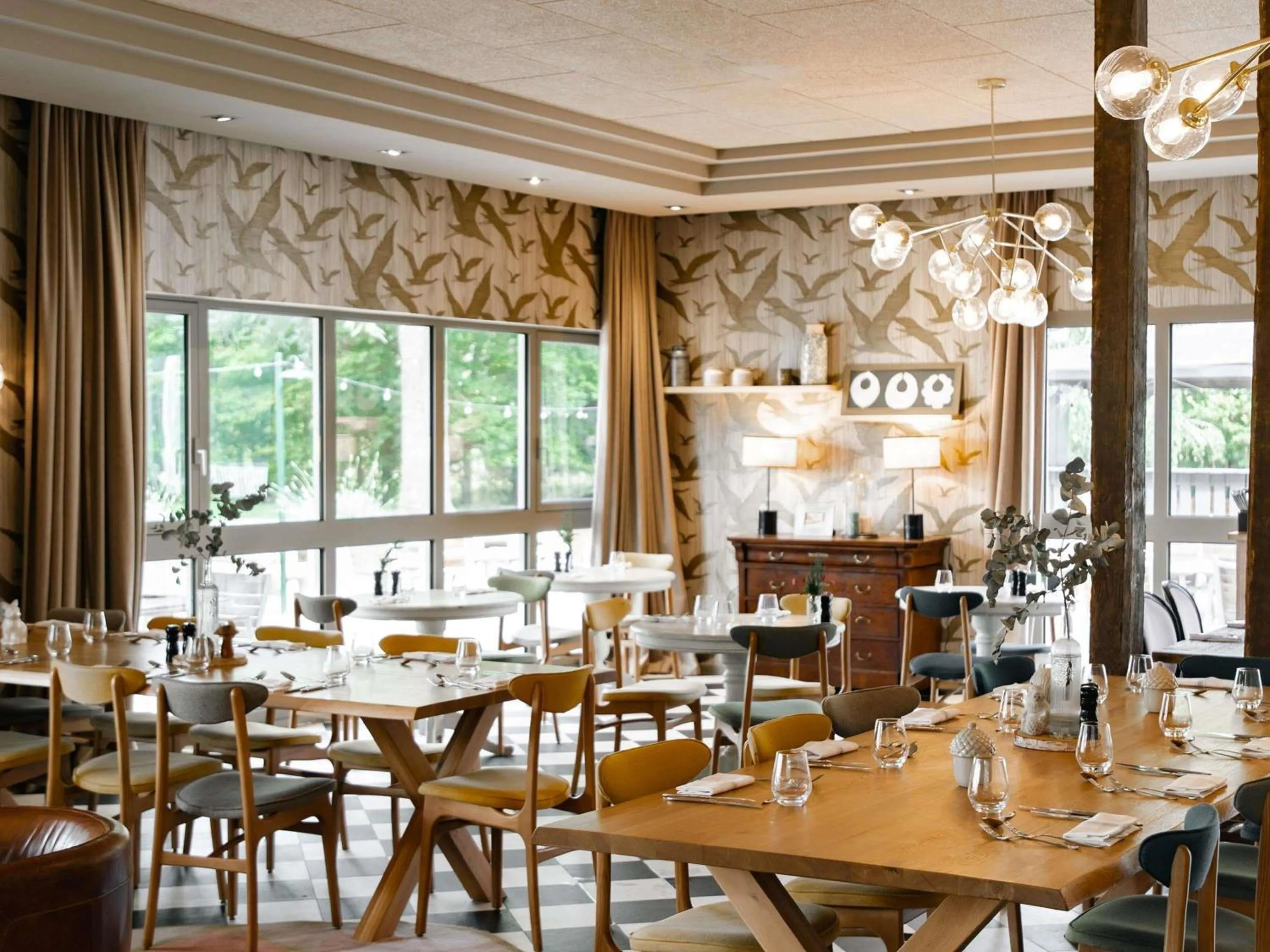 Restaurant/places to eat in Hotel Mercure Parc du Coudray - Barbizon