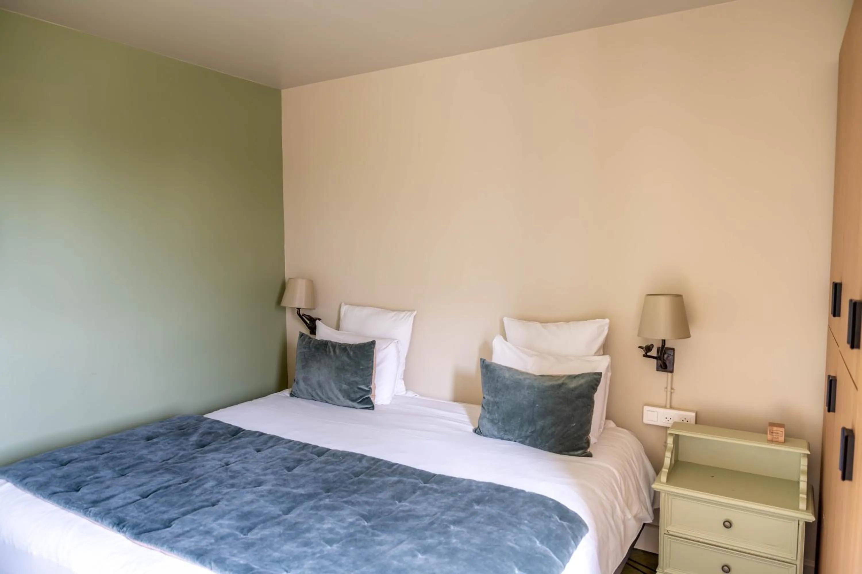 Bedroom, Bed in Hotel Mercure Parc du Coudray - Barbizon