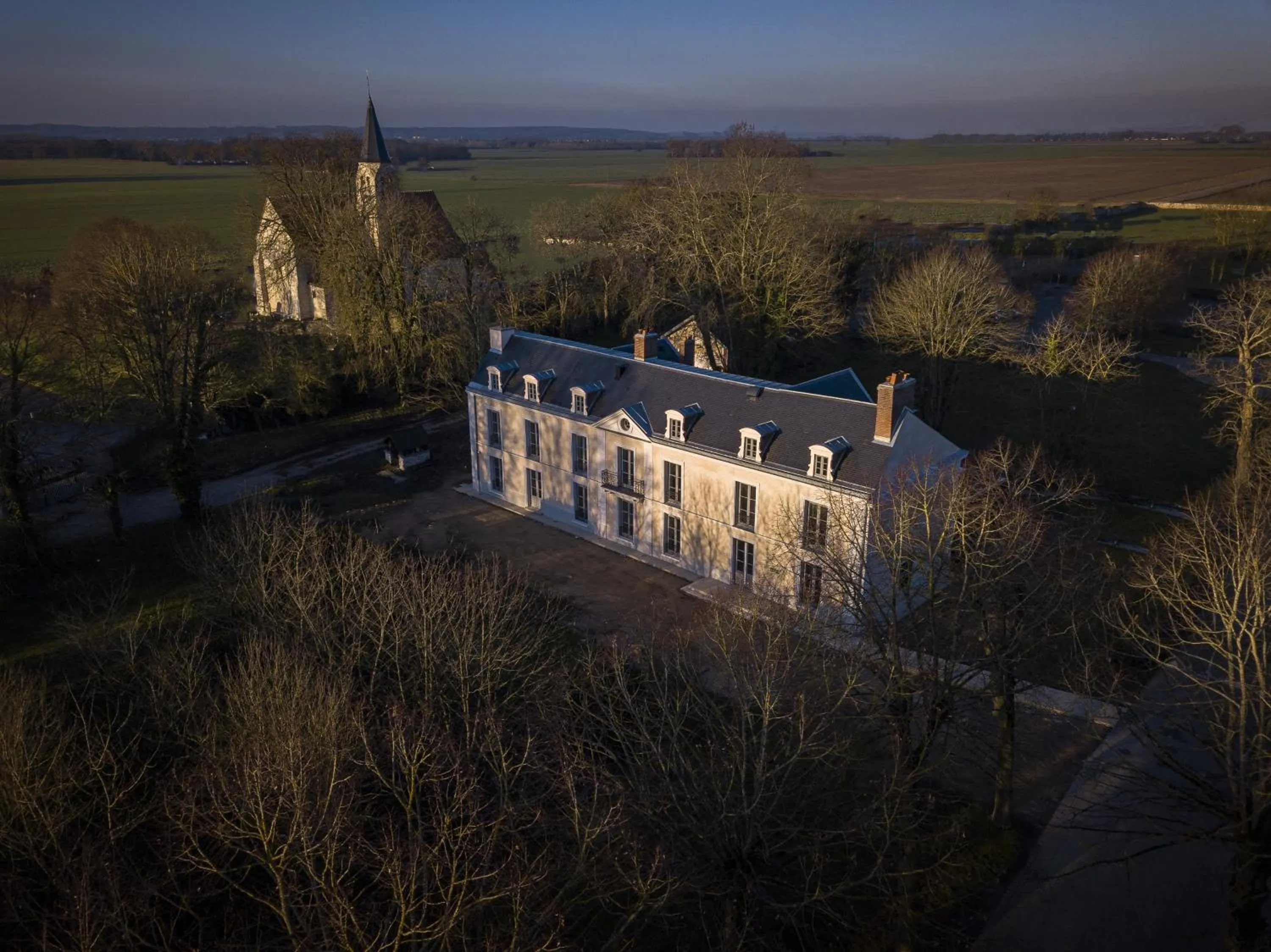 Garden in Hotel Mercure Parc du Coudray - Barbizon