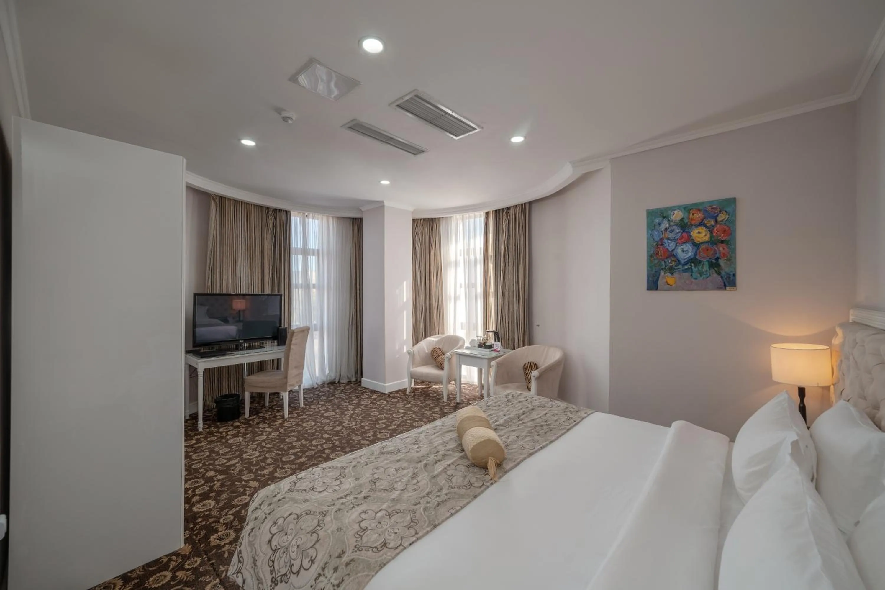 Bed in Jannat Regency