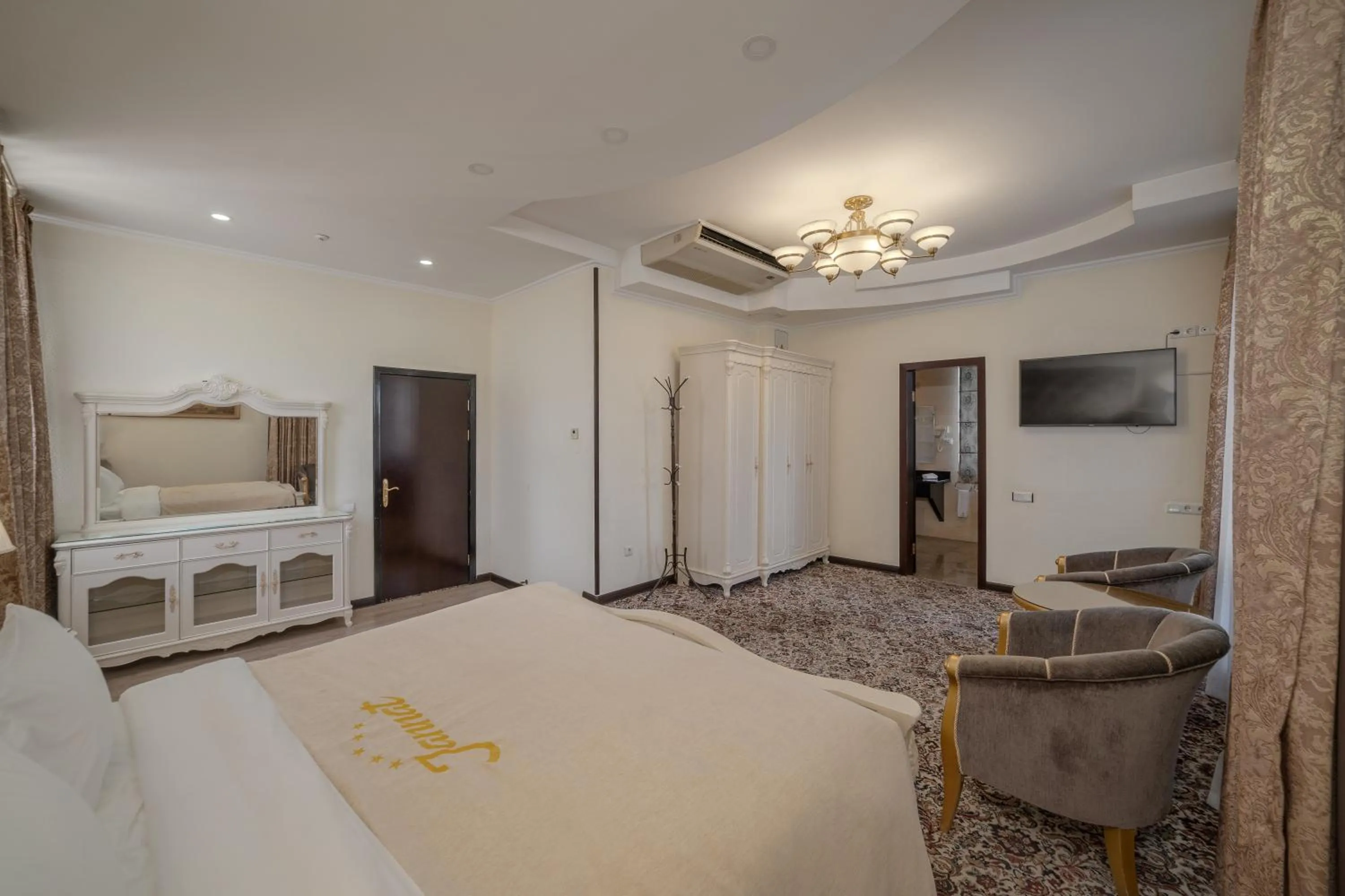 Bed in Jannat Regency