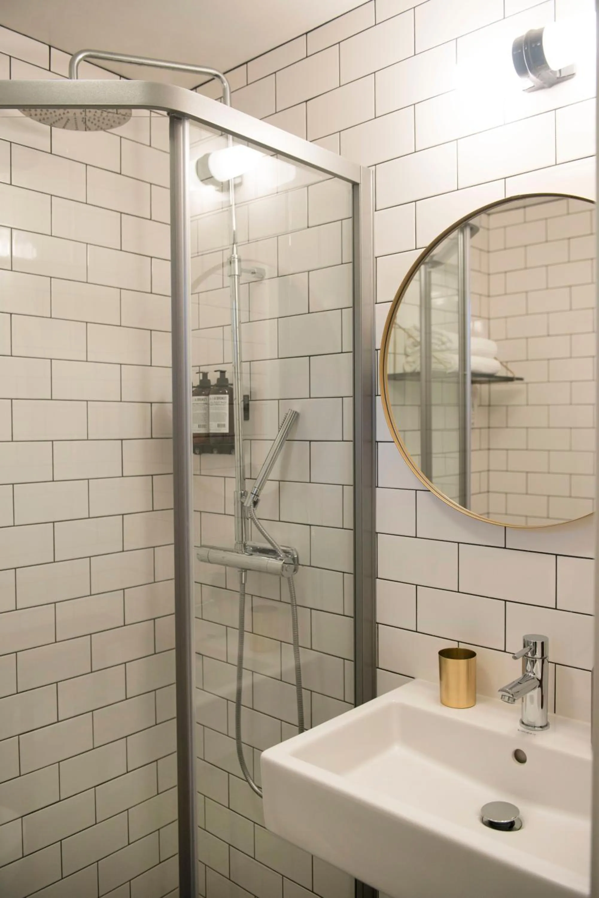 Shower in Värdshuset Lindgården