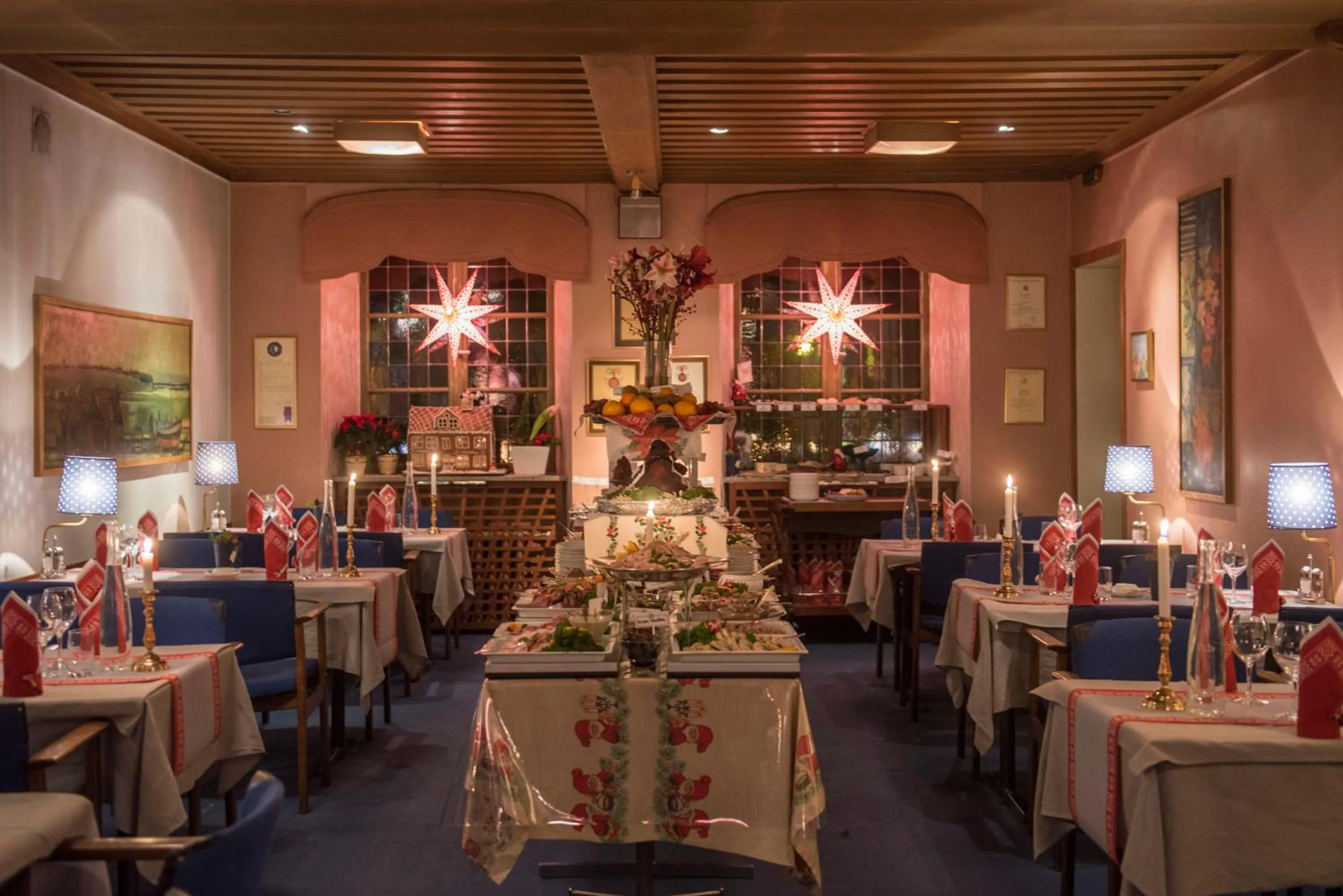 Restaurant/places to eat in Värdshuset Lindgården