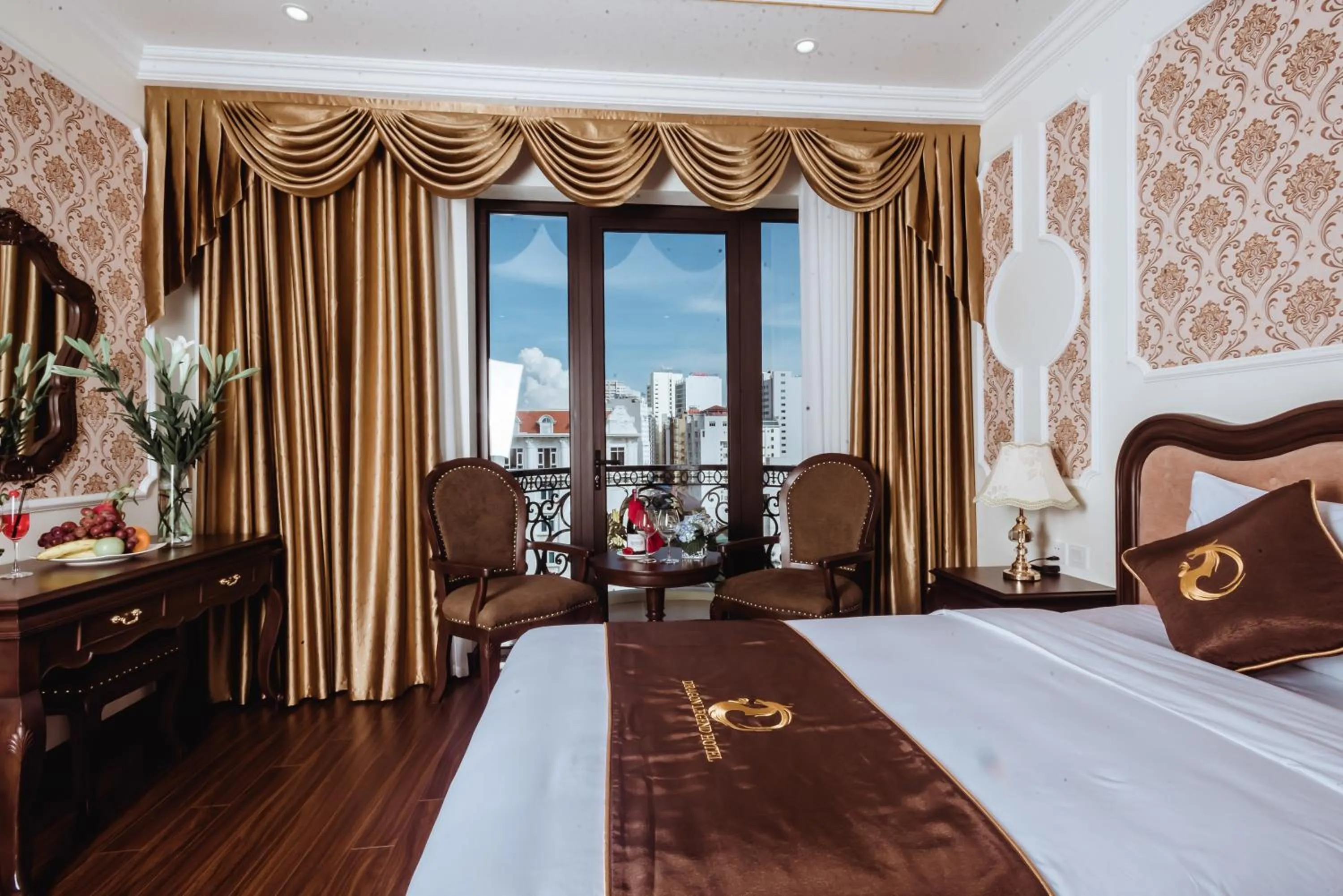 Decorative detail, Bed in Dragon Legend Hotel