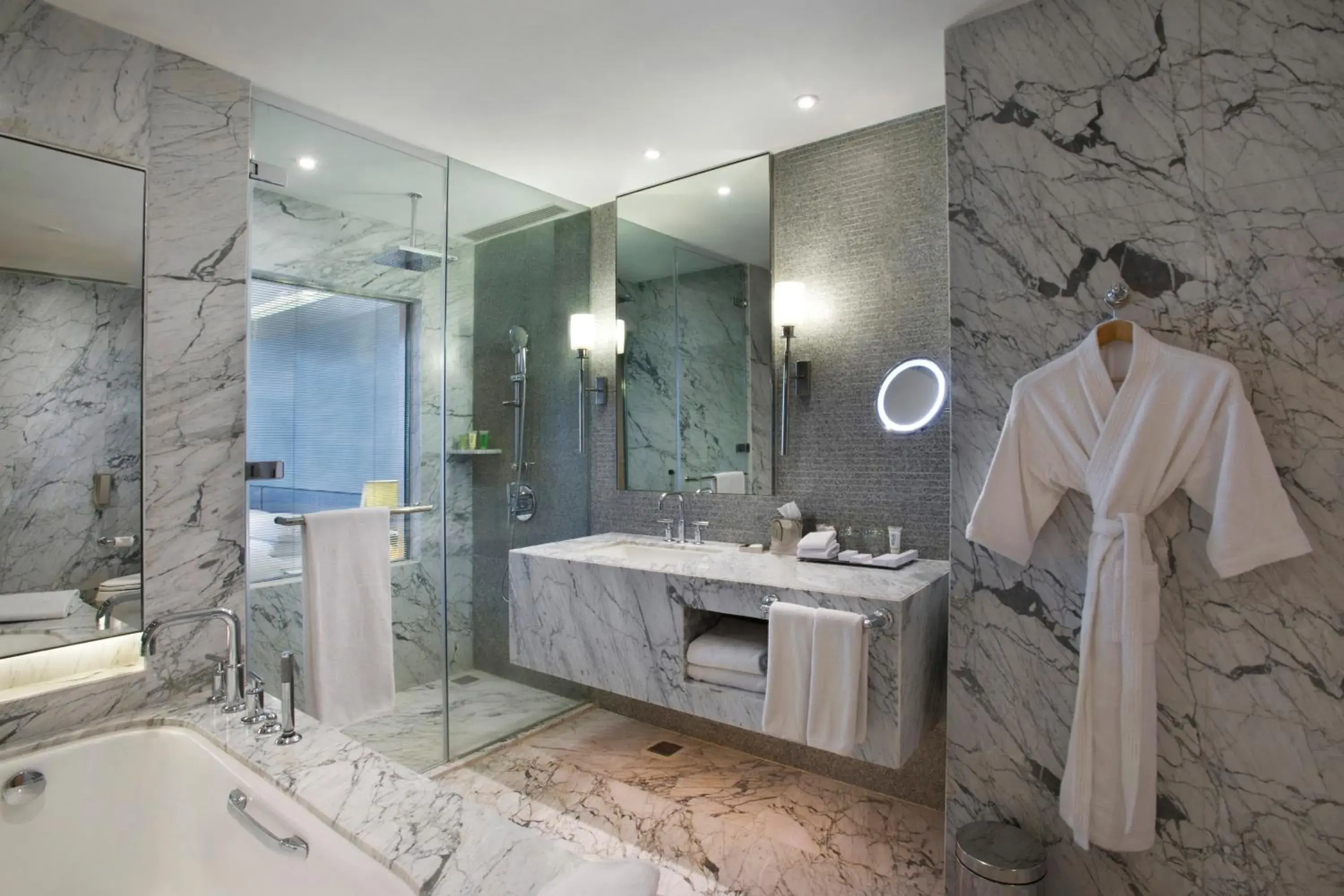 Twin Room with 15% Discount on Food & Soft Beverages, 15% Discount on Spa & Confirmed late check out till 14:00 Hrs in Hyatt Regency Gurgaon Twin Room with 15% Discount on Food & Soft Beverages, 15% Discount on Spa & Confirmed late check out till 14:00 Hrs in Hyatt Regency Gurgaon