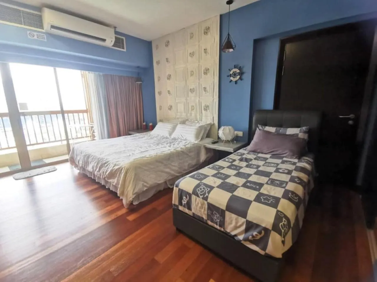 Bed in Resort Suites Pyramid & Lagoon