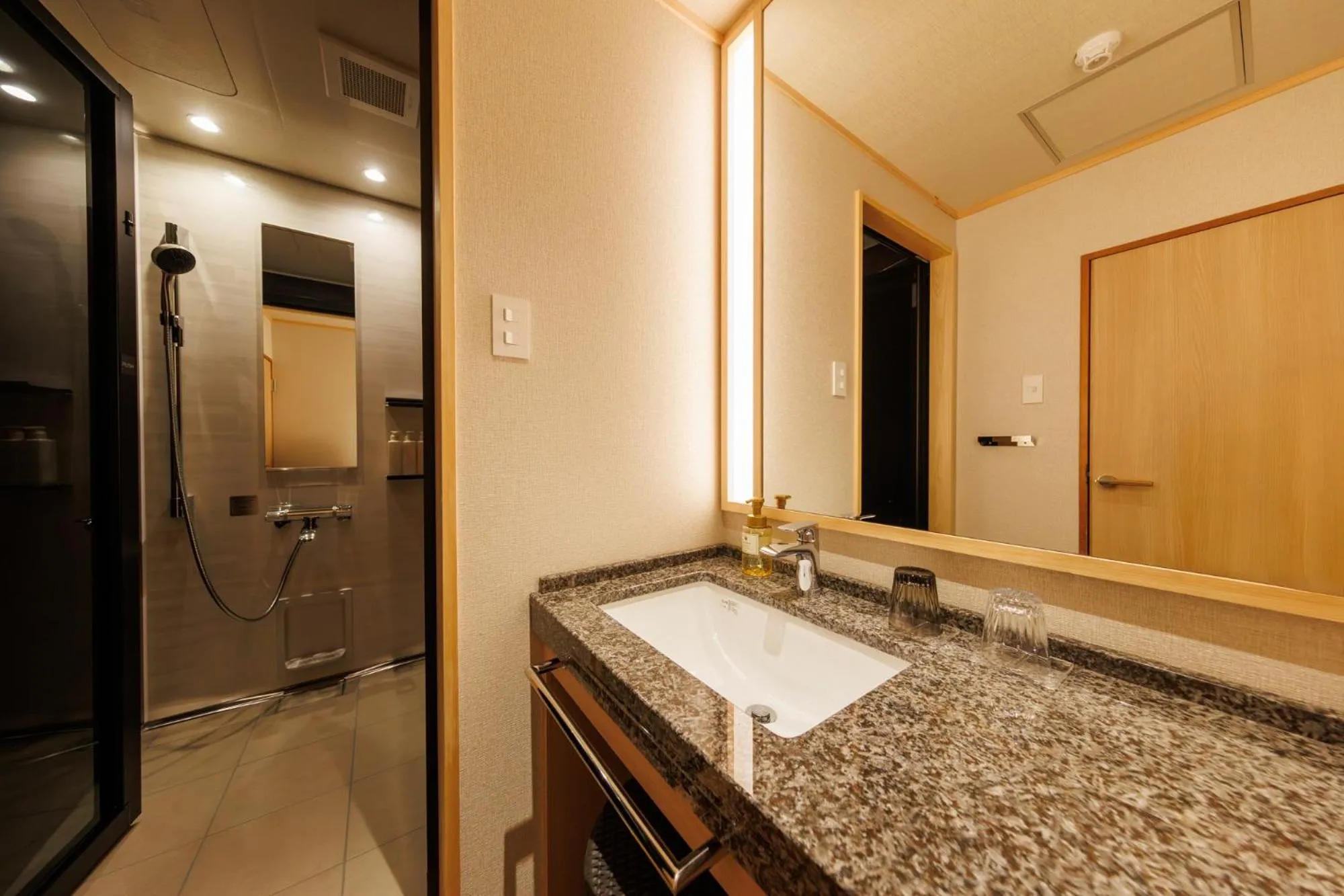 Shower in Kinugawa Grand Hotel Yumenotoki