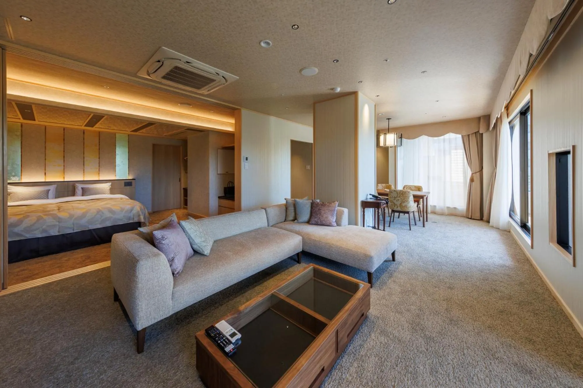 TV and multimedia, Bed in Kinugawa Grand Hotel Yumenotoki