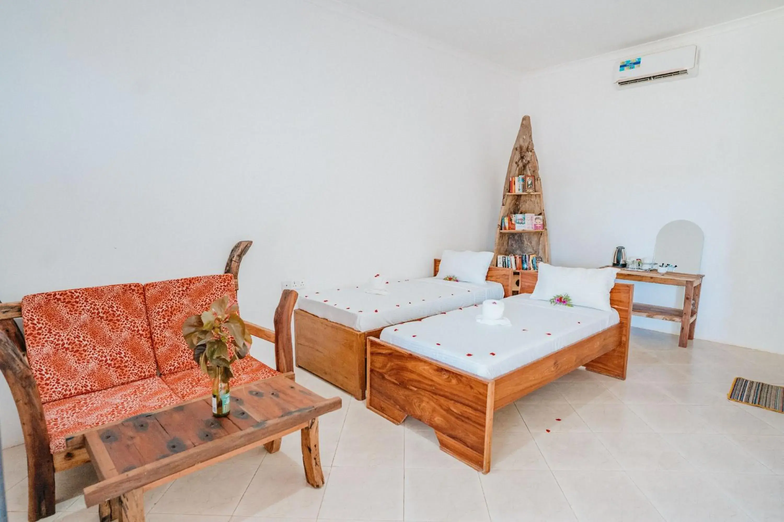 Twin Room with Pool View in Bella Vista Resort Zanzibar Twin Room with Pool View in Bella Vista Resort Zanzibar