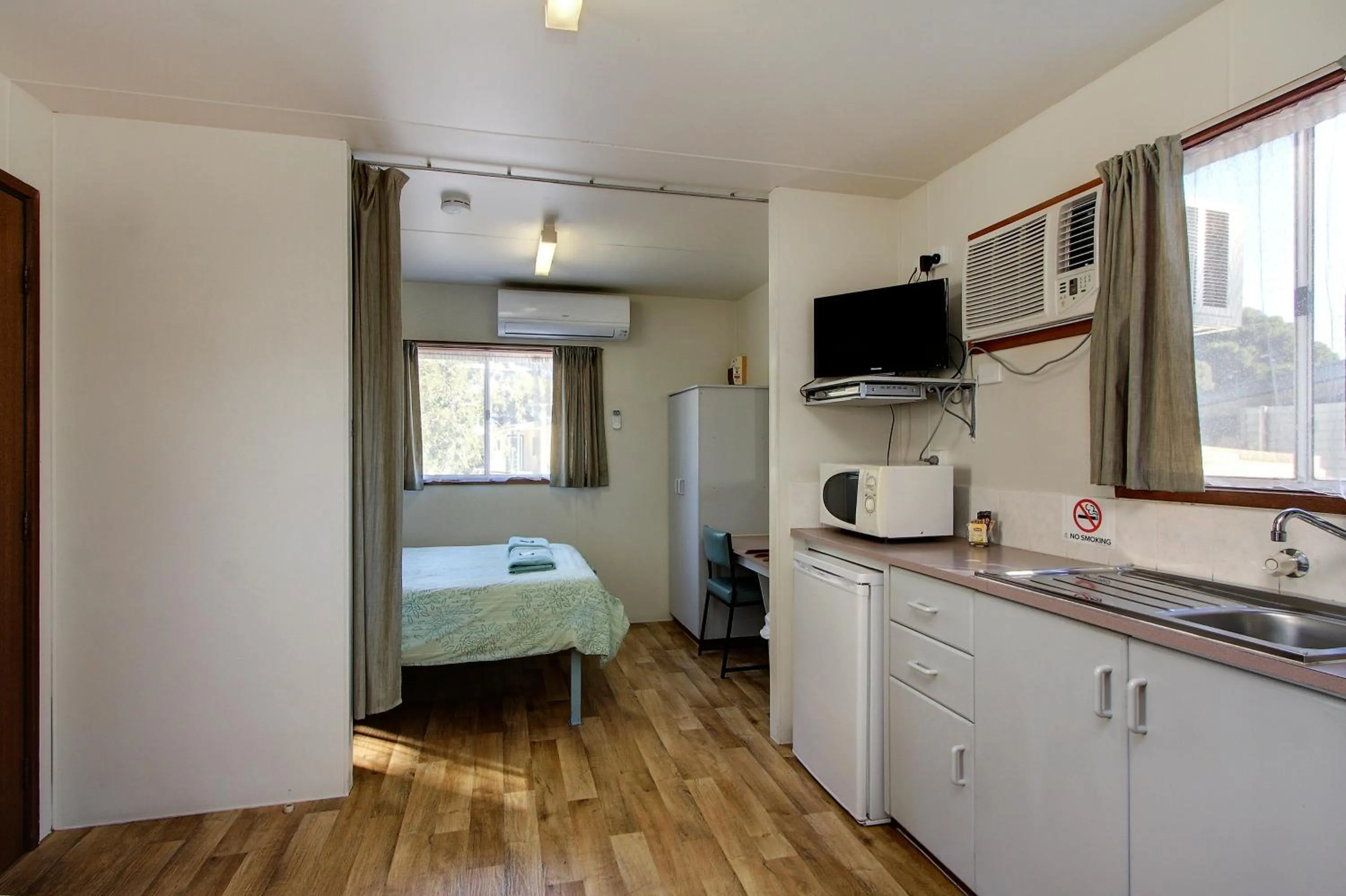 Kitchen or kitchenette in Gawler Caravan Park