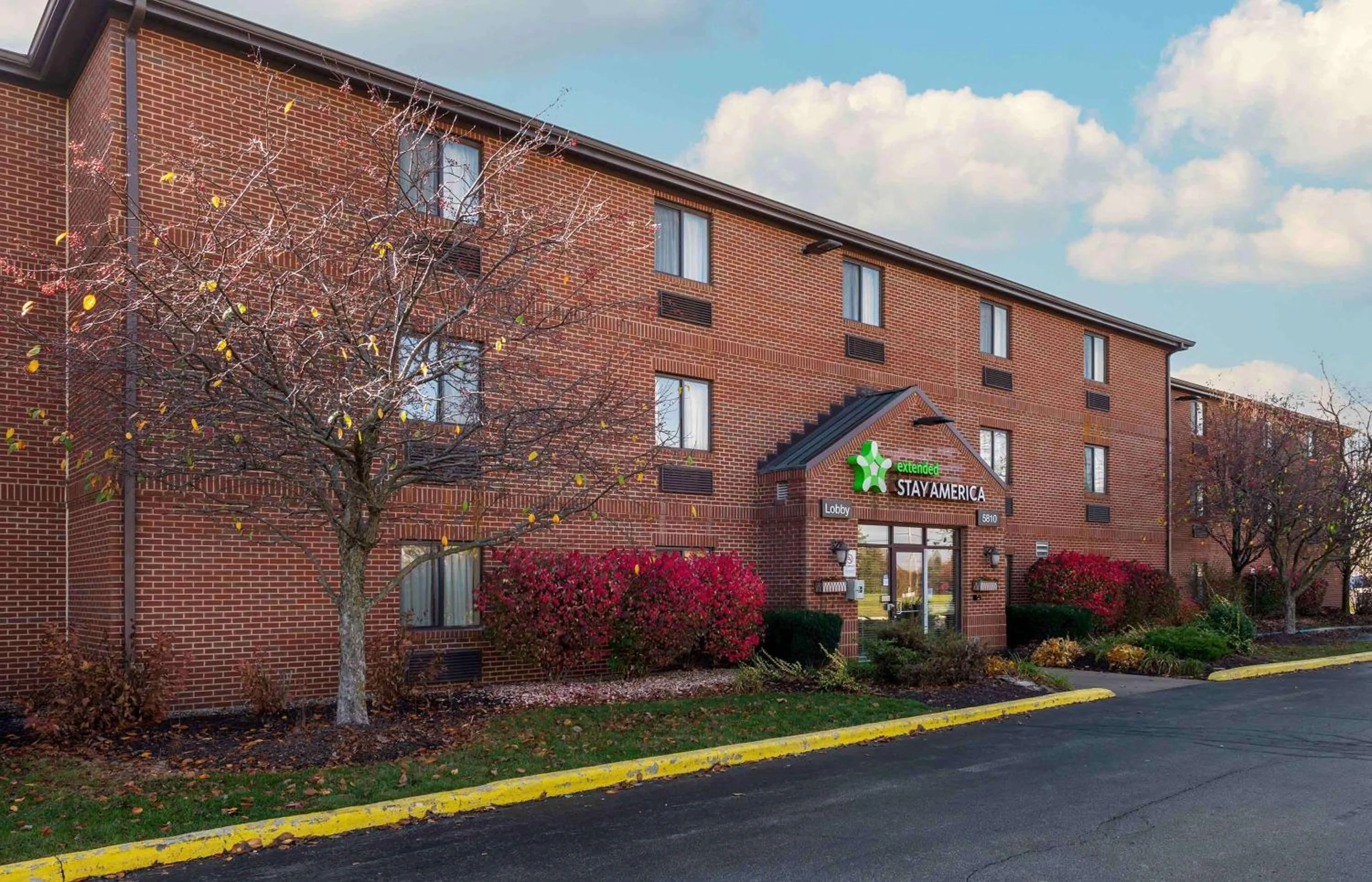 Property building in Extended Stay America Suites - Fort Wayne - North