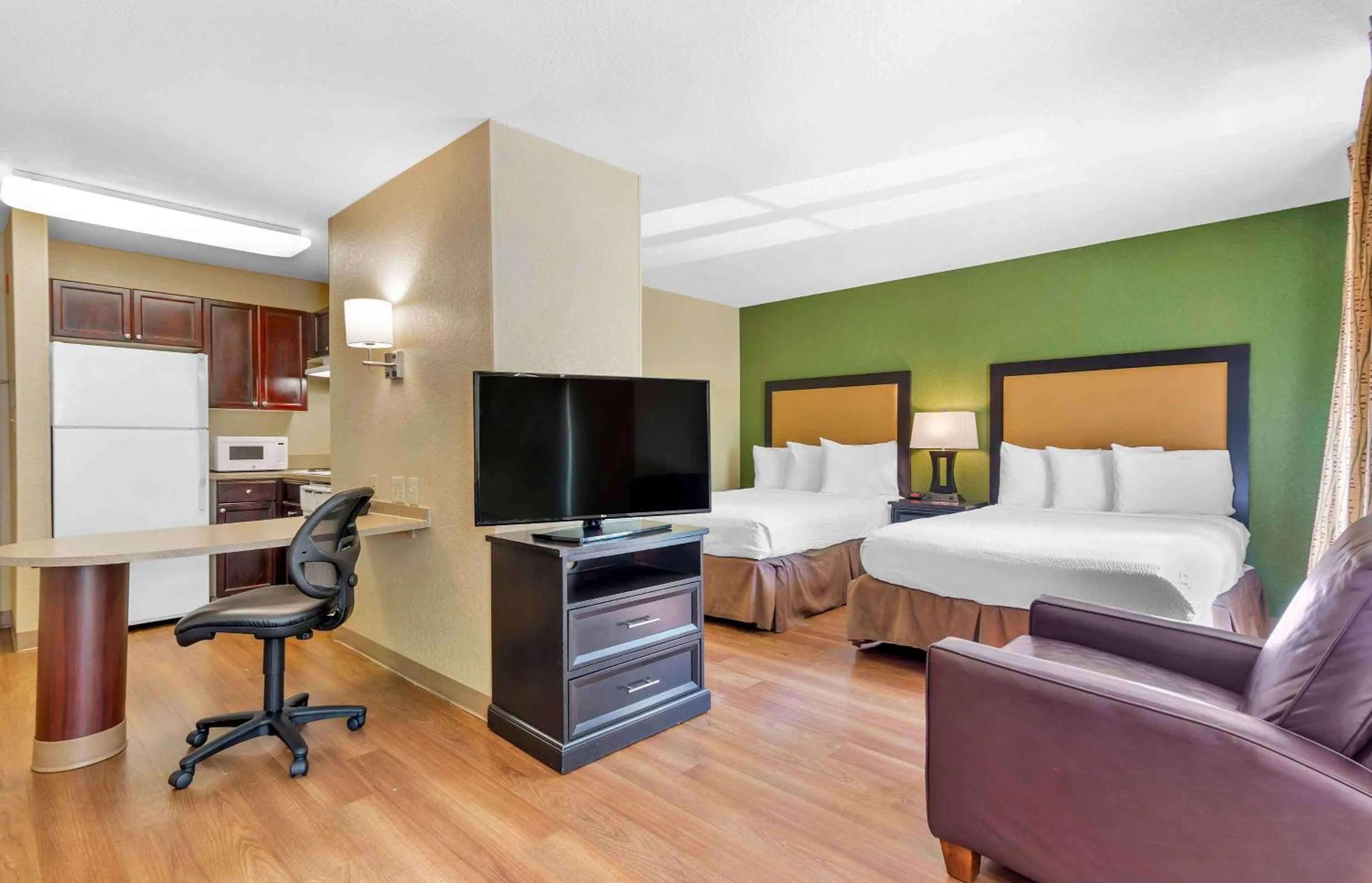 Bedroom, Bed in Extended Stay America Suites - Houston - Med Ctr - NRG Park - Braeswood Blvd