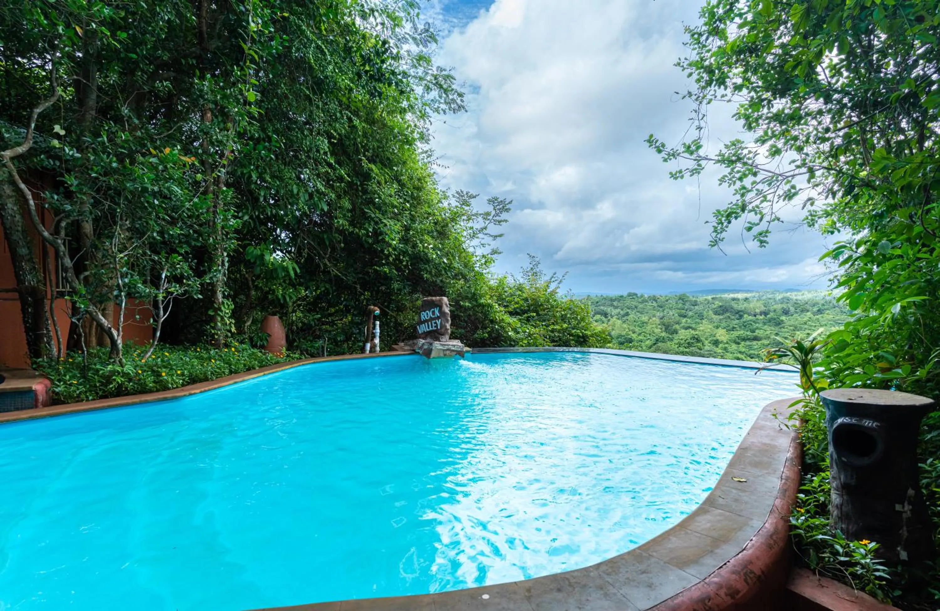 Swimming pool in Treebo Rock Valley