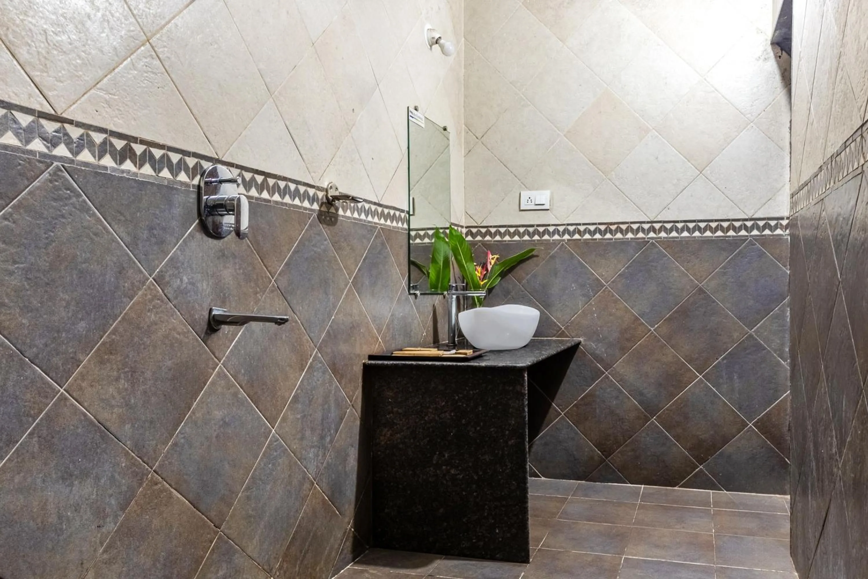 Bathroom in Nature Trails Rock Valley, Goa