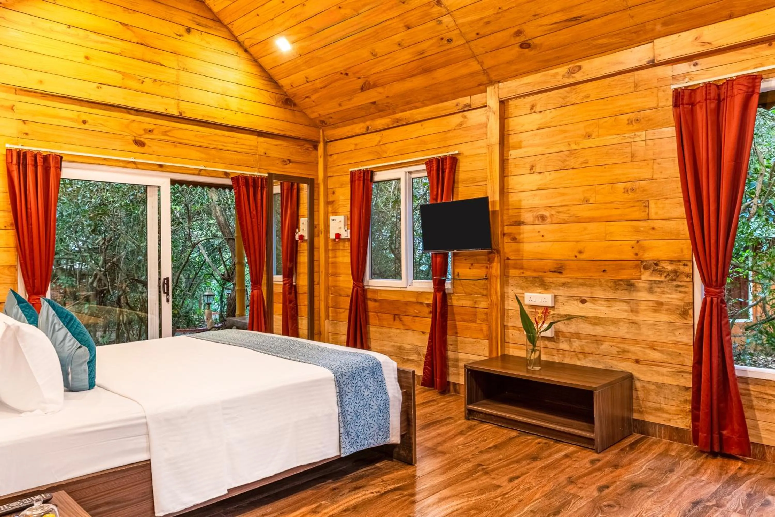 Bedroom, Bed in Nature Trails Rock Valley, Goa