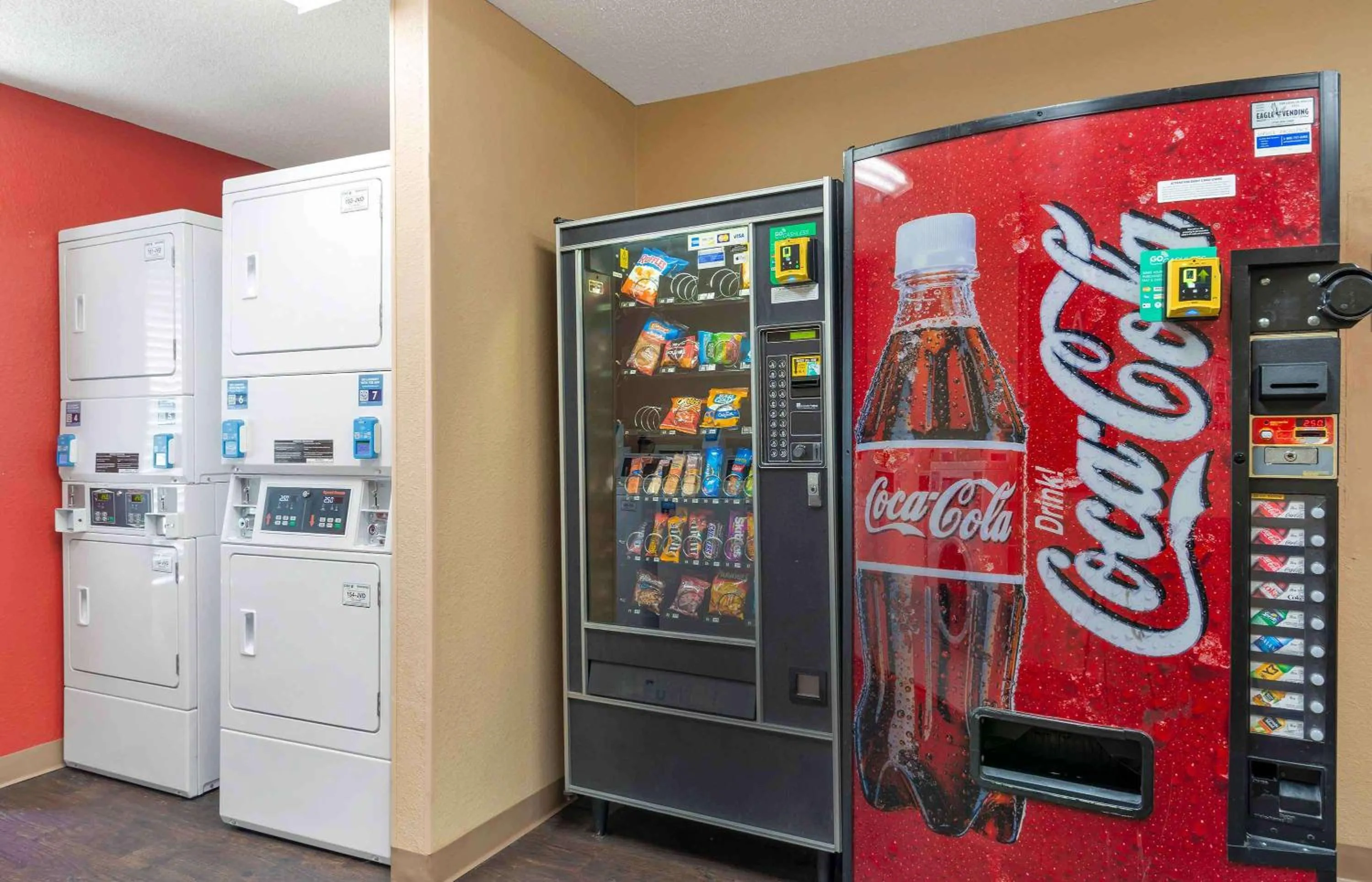 Property building in Extended Stay America Select Suites - Atlanta - Kennesaw Chastain Rd