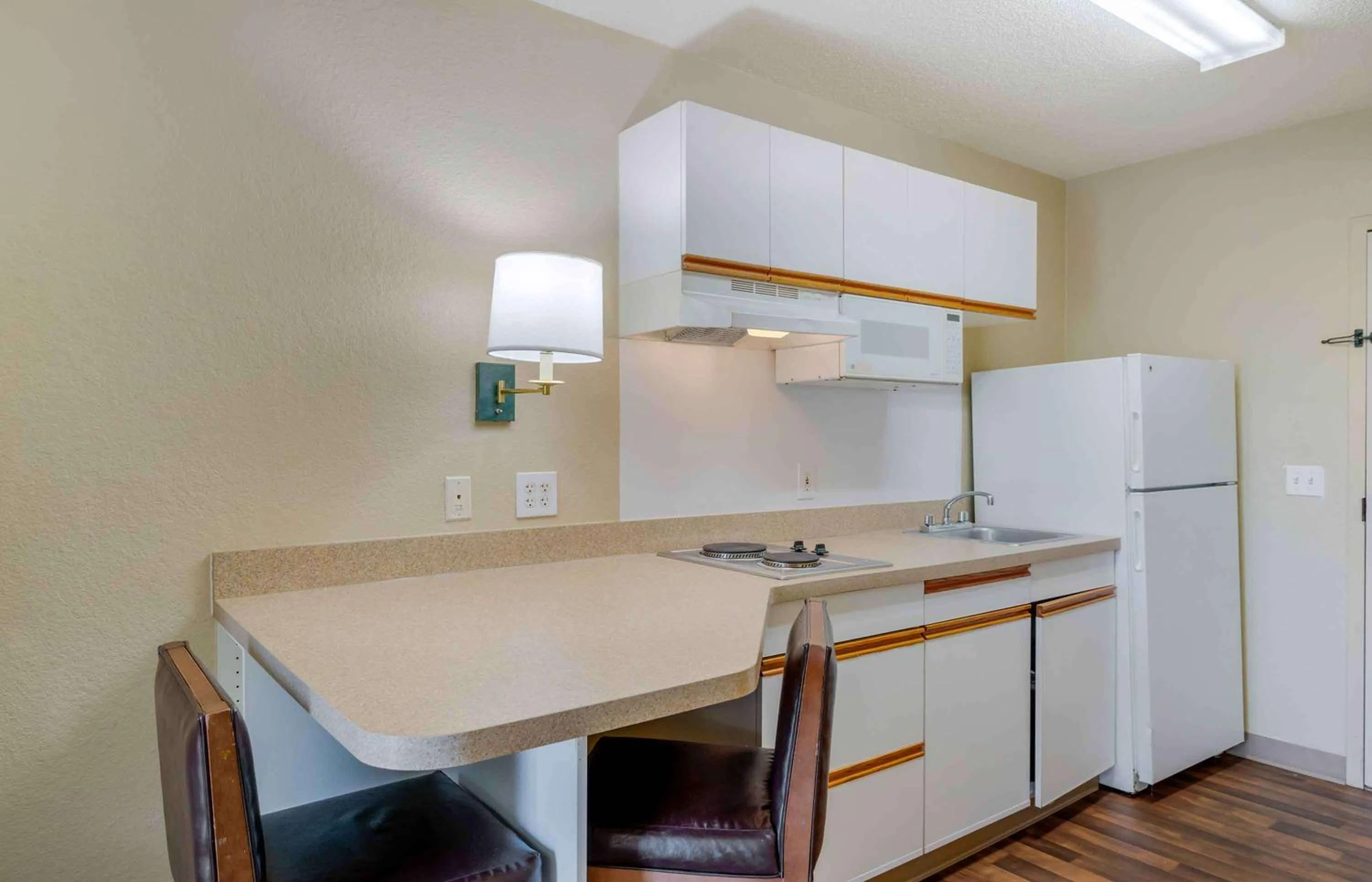 Kitchen or kitchenette in Extended Stay America Suites - Atlanta - Marietta - Powers Ferry Rd
