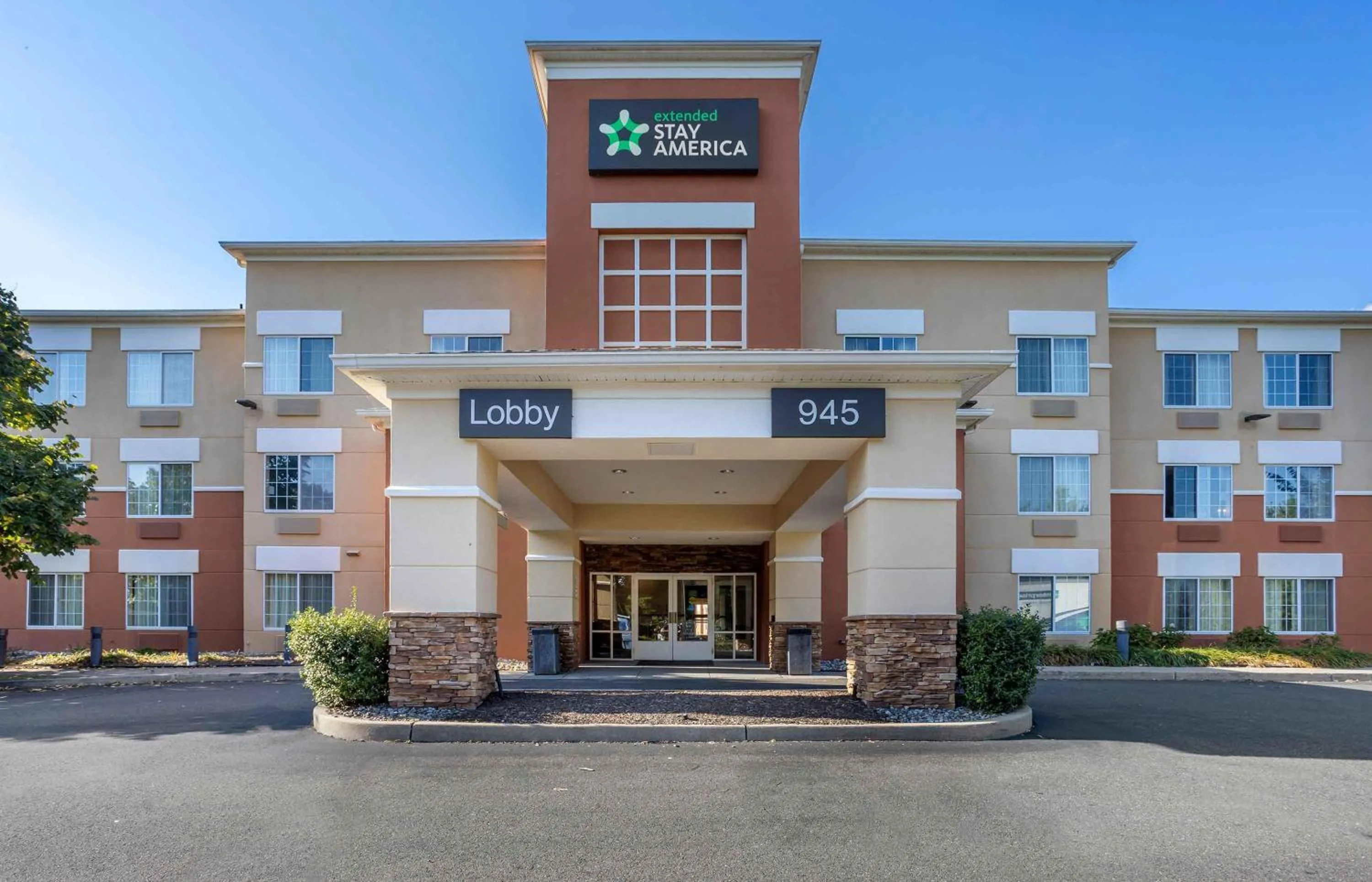 Property building in Extended Stay America Suites - Shelton - Fairfield County