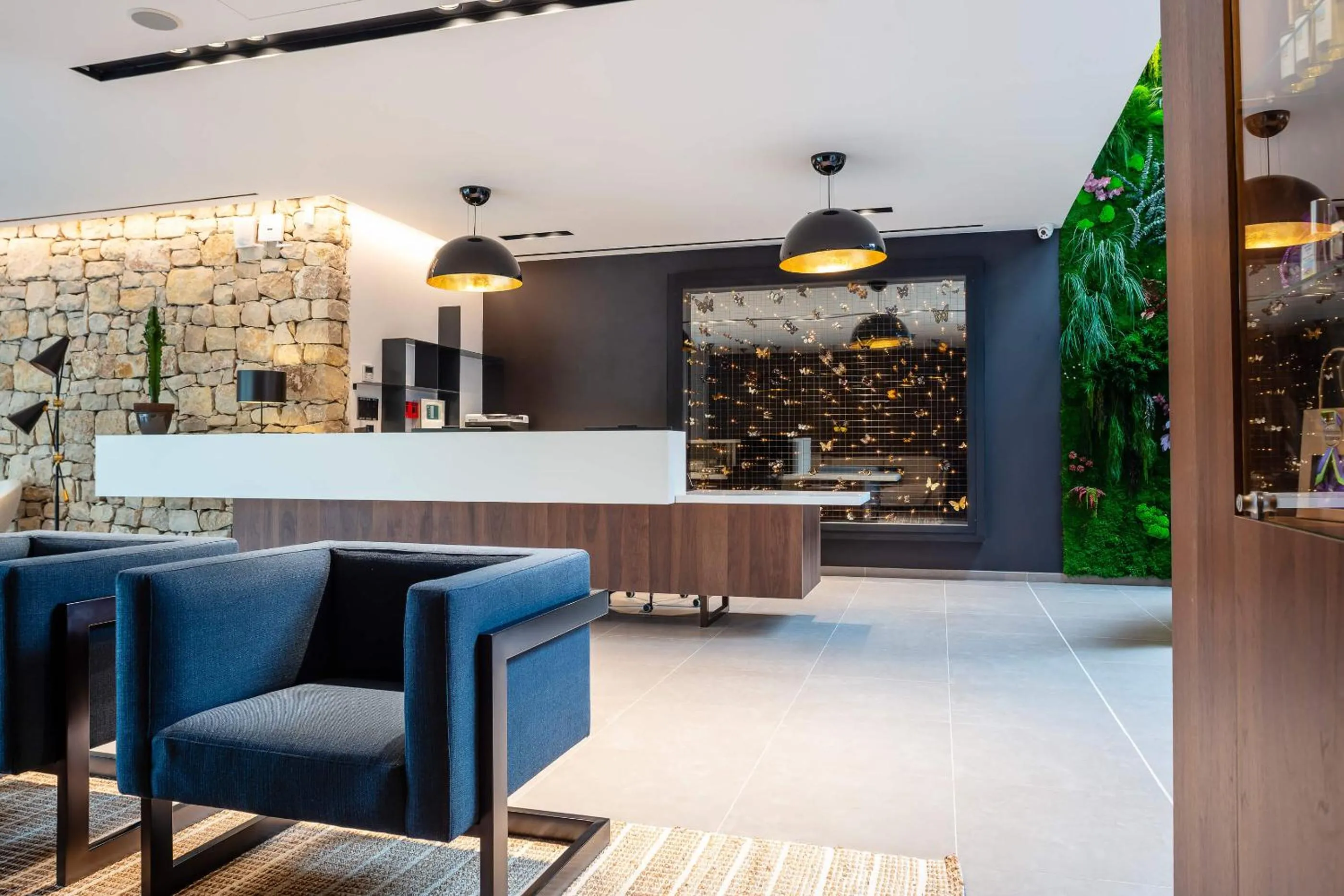 Lobby or reception in Hôtel Sainte Victoire