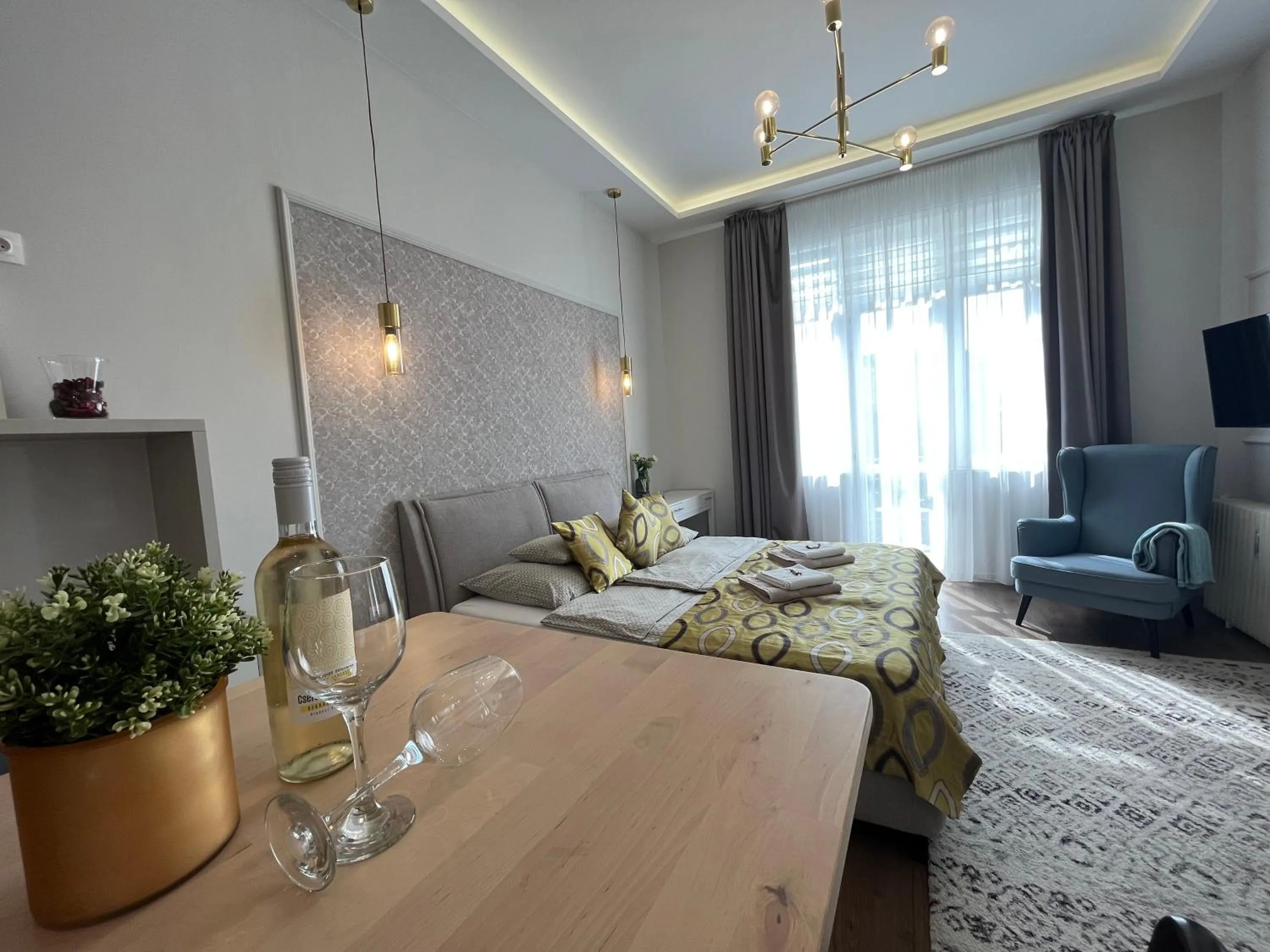 Bed in Visit Debrecen Apartman