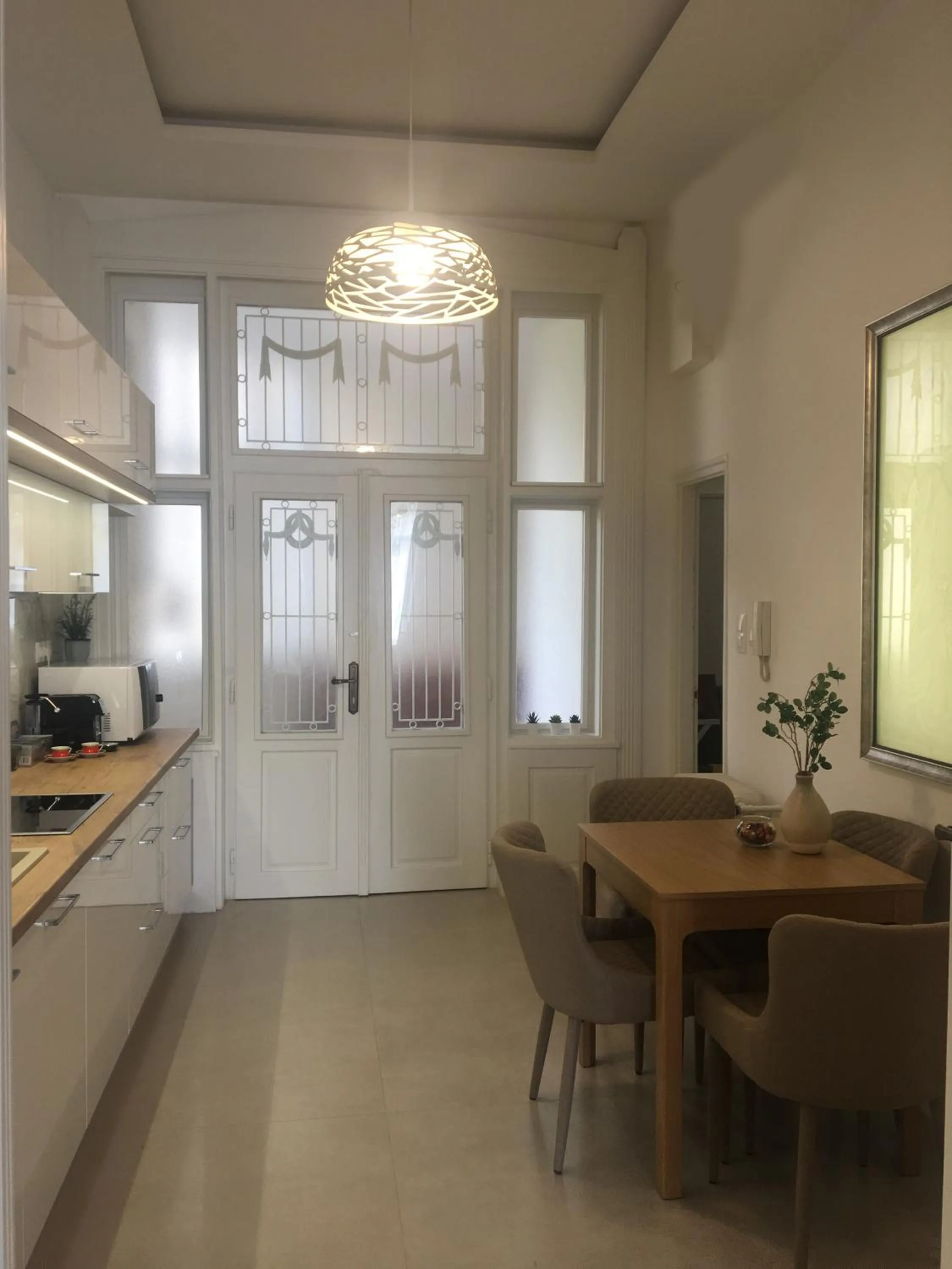Communal kitchen in Visit Debrecen Apartman